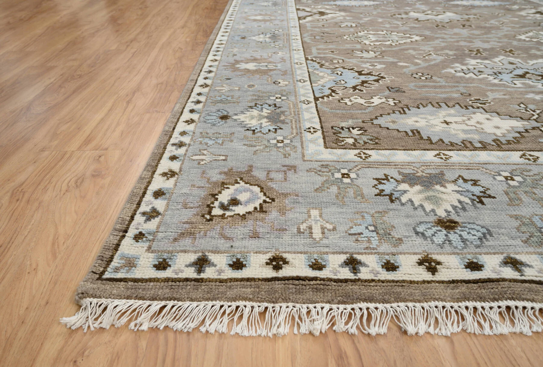 Taupe Hand-Knotted Oushak Rug – Palmette & Vine