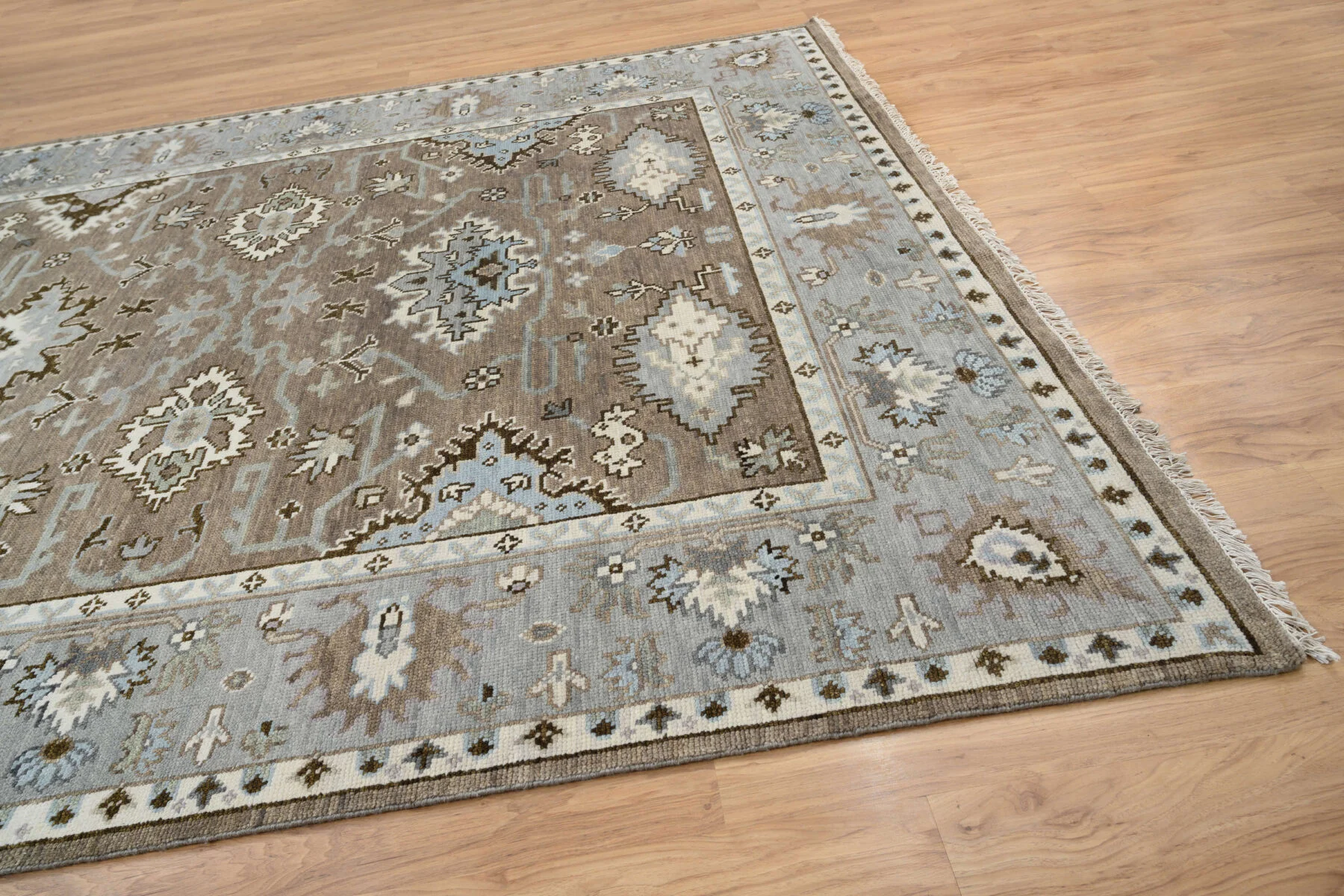 Taupe Hand-Knotted Oushak Rug – Palmette & Vine