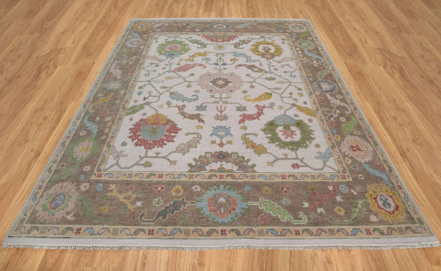 Ivory & Olive Hand-Knotted Oushak Rug – Palmette & Rosette (3151)