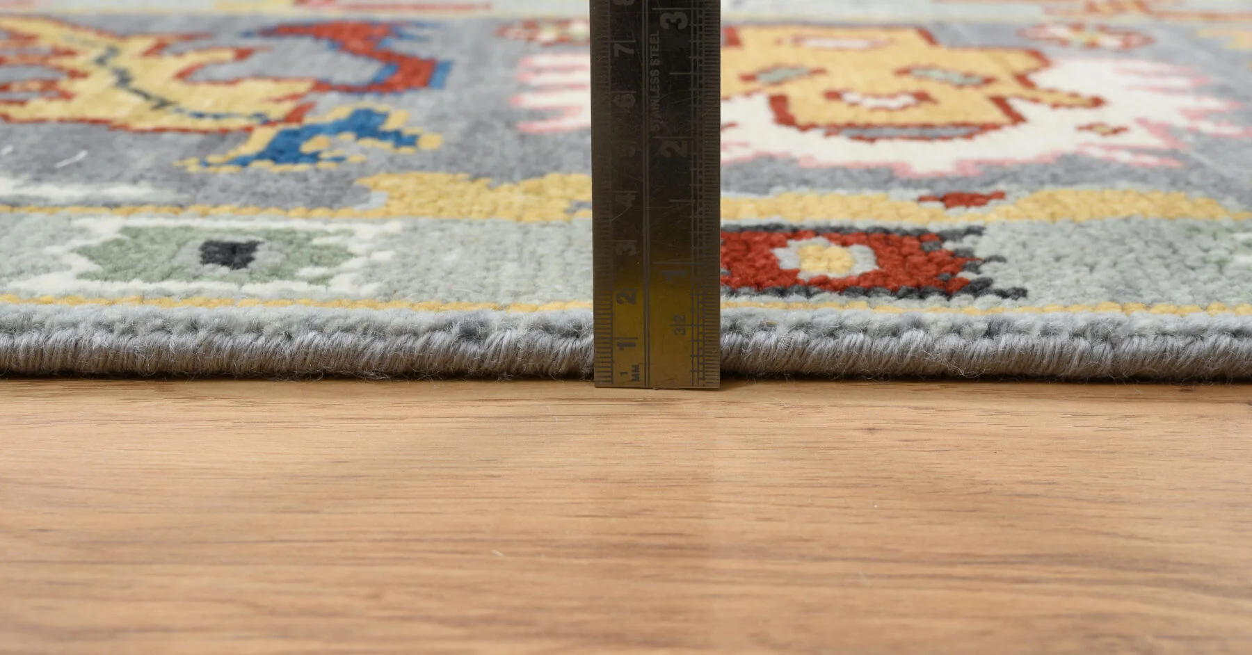 Silver Hand-Knotted Oushak Rug – Palmette & Rosette