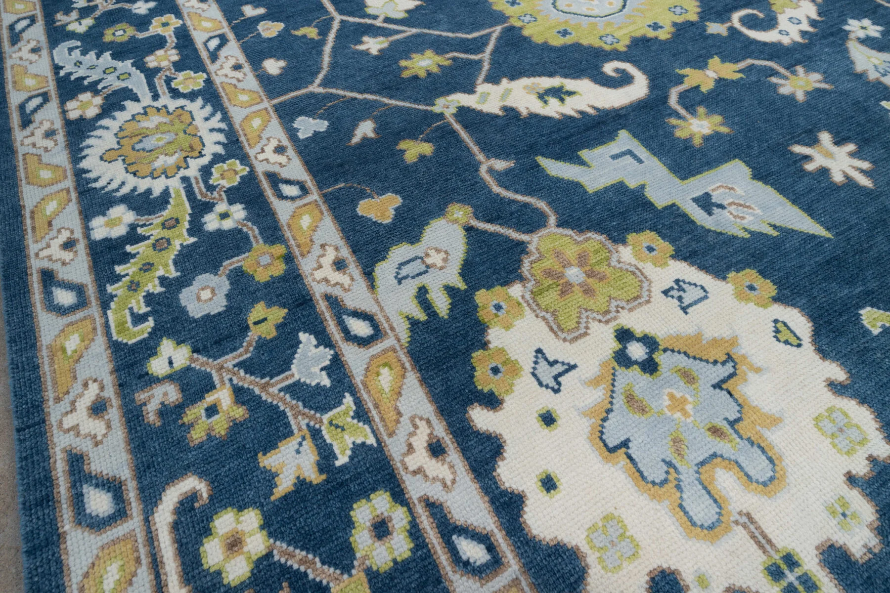 Navy & Olive Hand-Knotted Oushak Rug – Palmette & Rosette