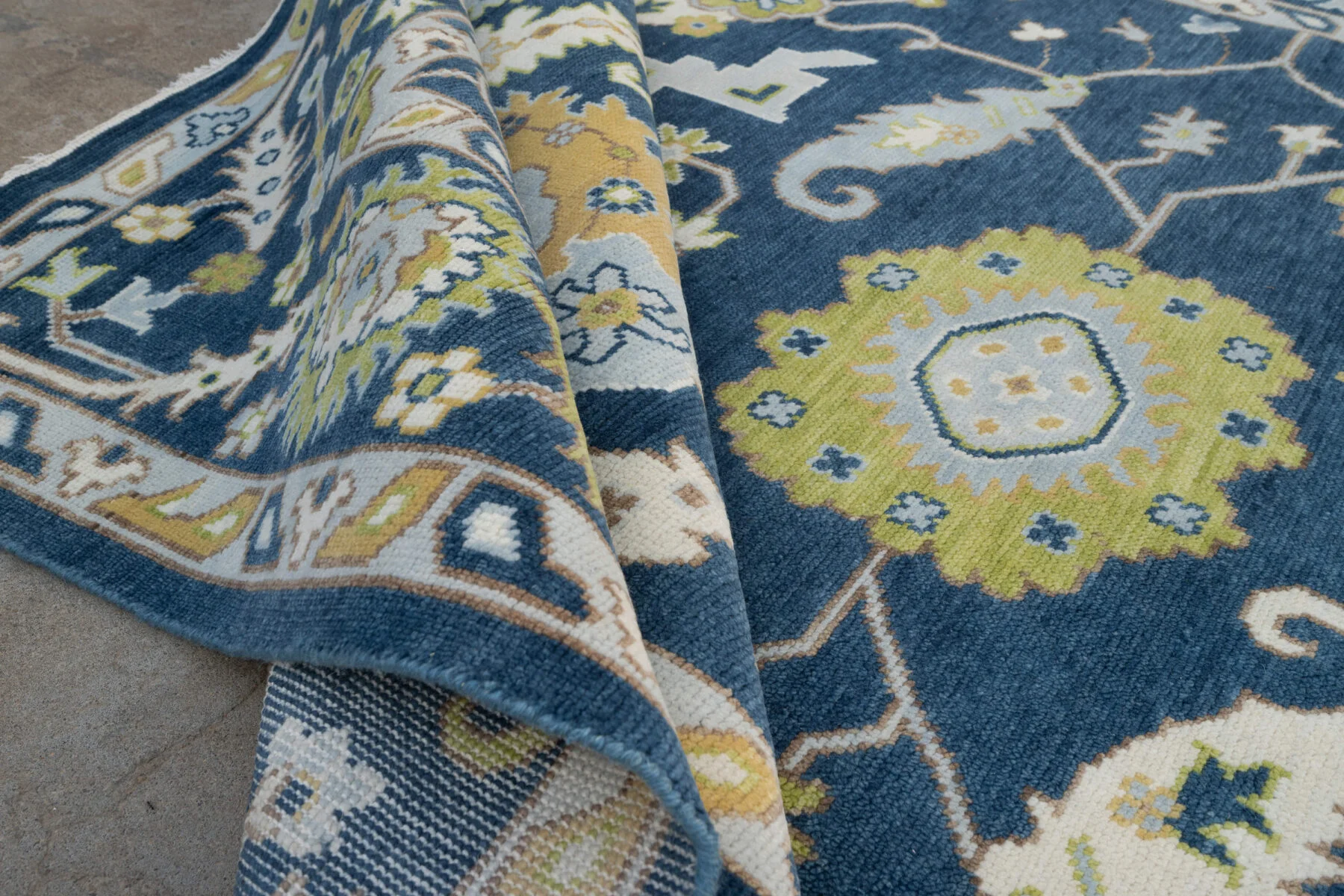 Navy & Olive Hand-Knotted Oushak Rug – Palmette & Rosette