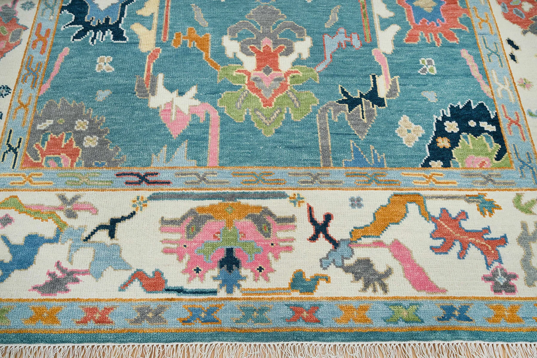 Teal & Blush Hand-Knotted Oushak Rug – Palmette & Rosette (3321)