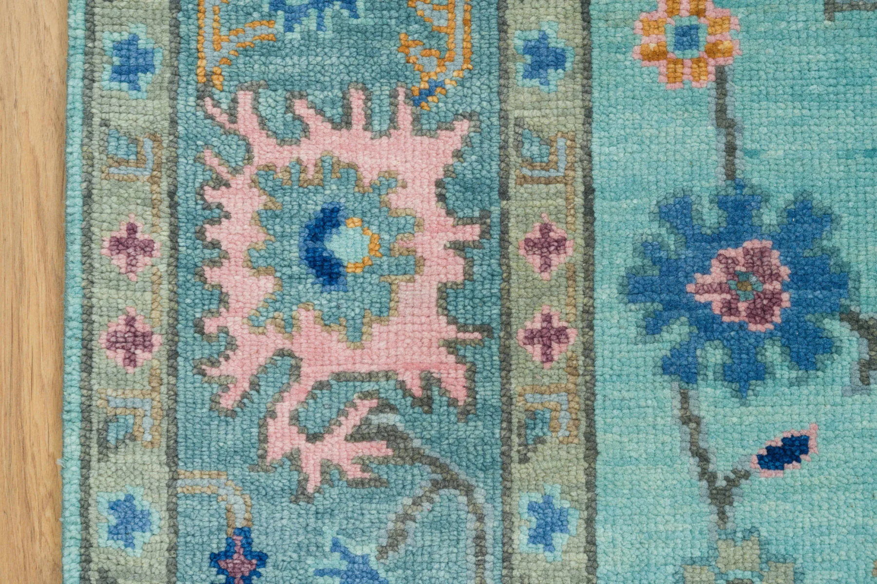 Aqua & Gold Hand-Knotted Oushak Rug – Palmette & Rosette