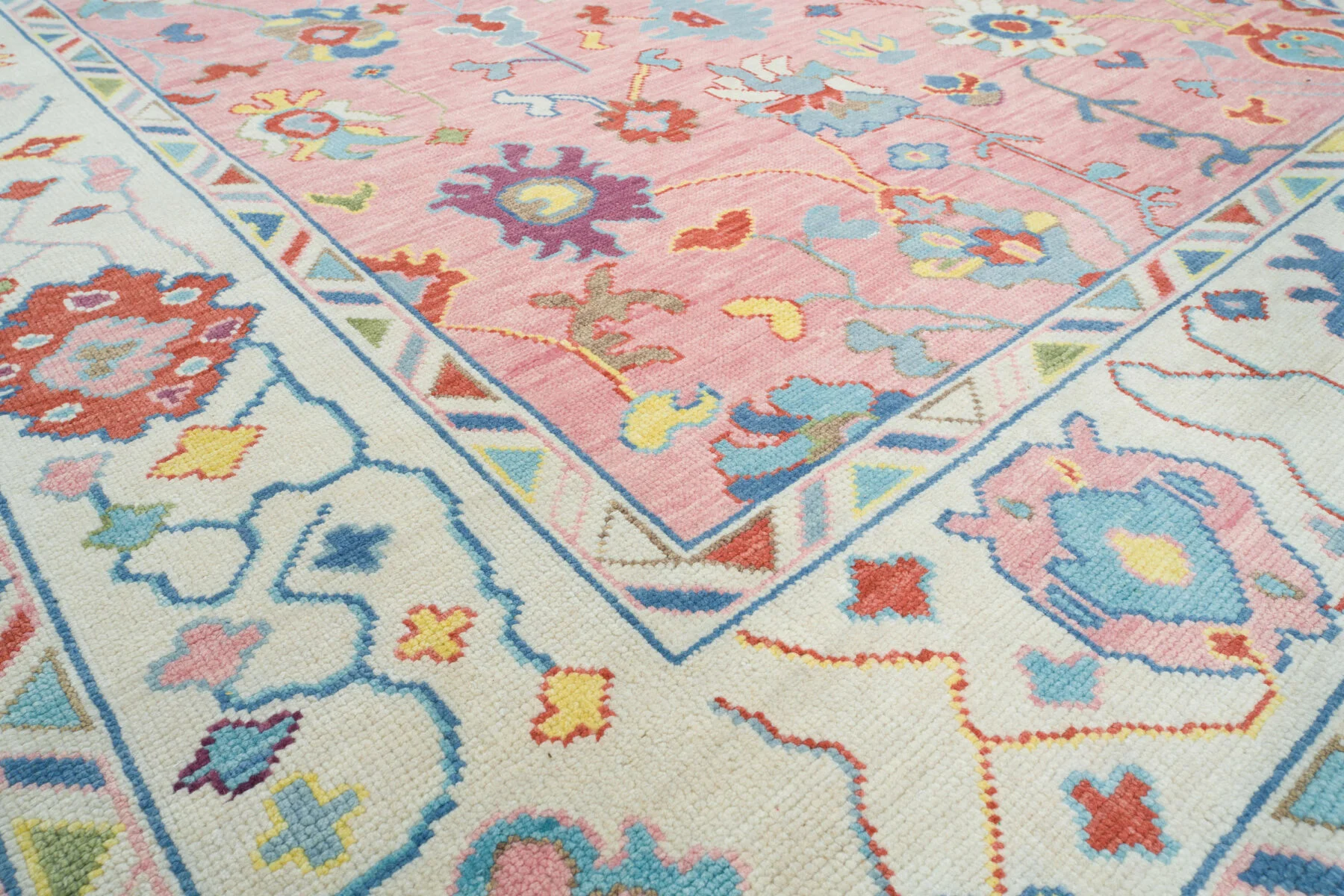 Rose Pink Hand-Knotted Oushak Rug – Rosette & Tulip