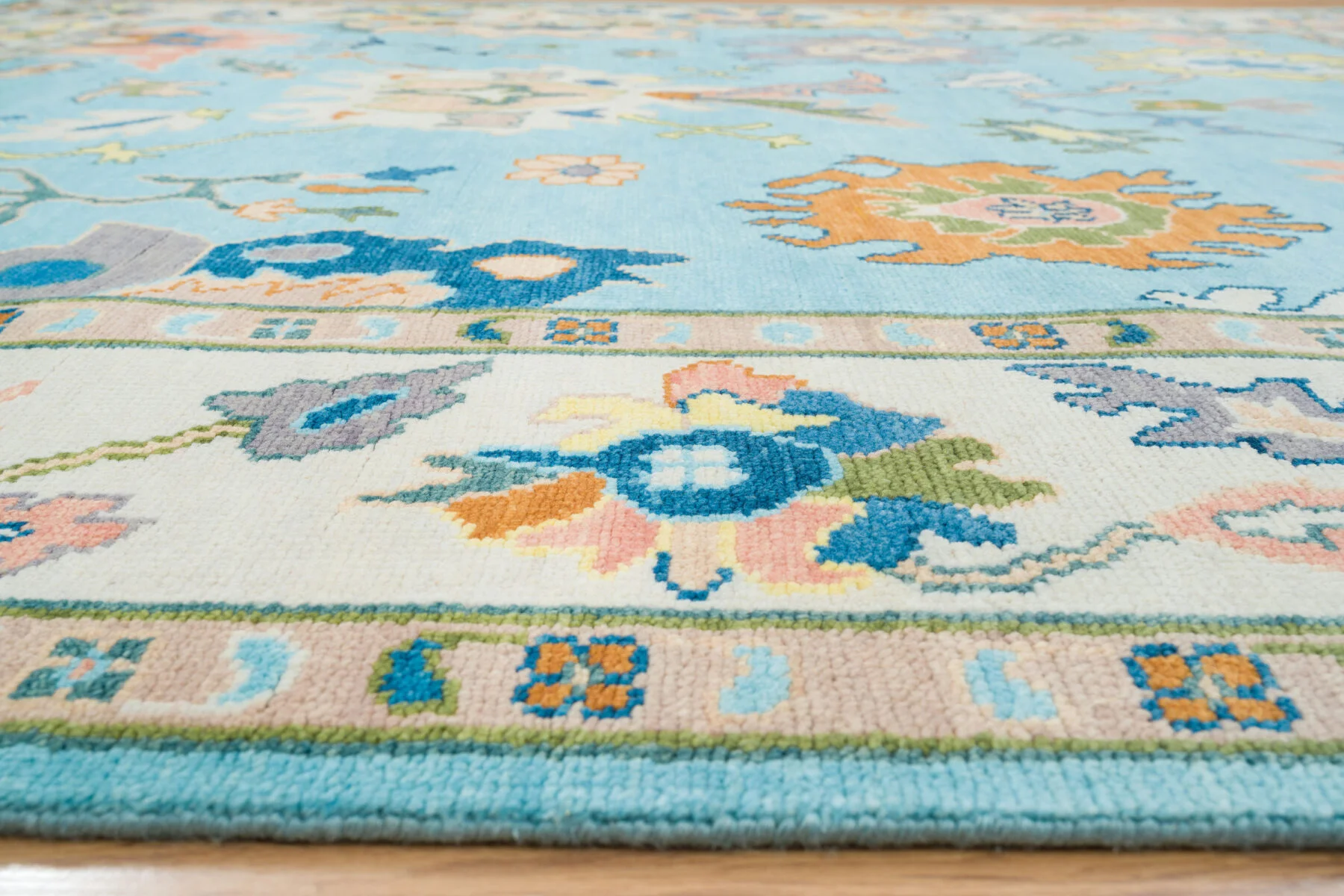 Blue & Blush Hand-Knotted Oushak Rug – Palmette & Rosette (3450)