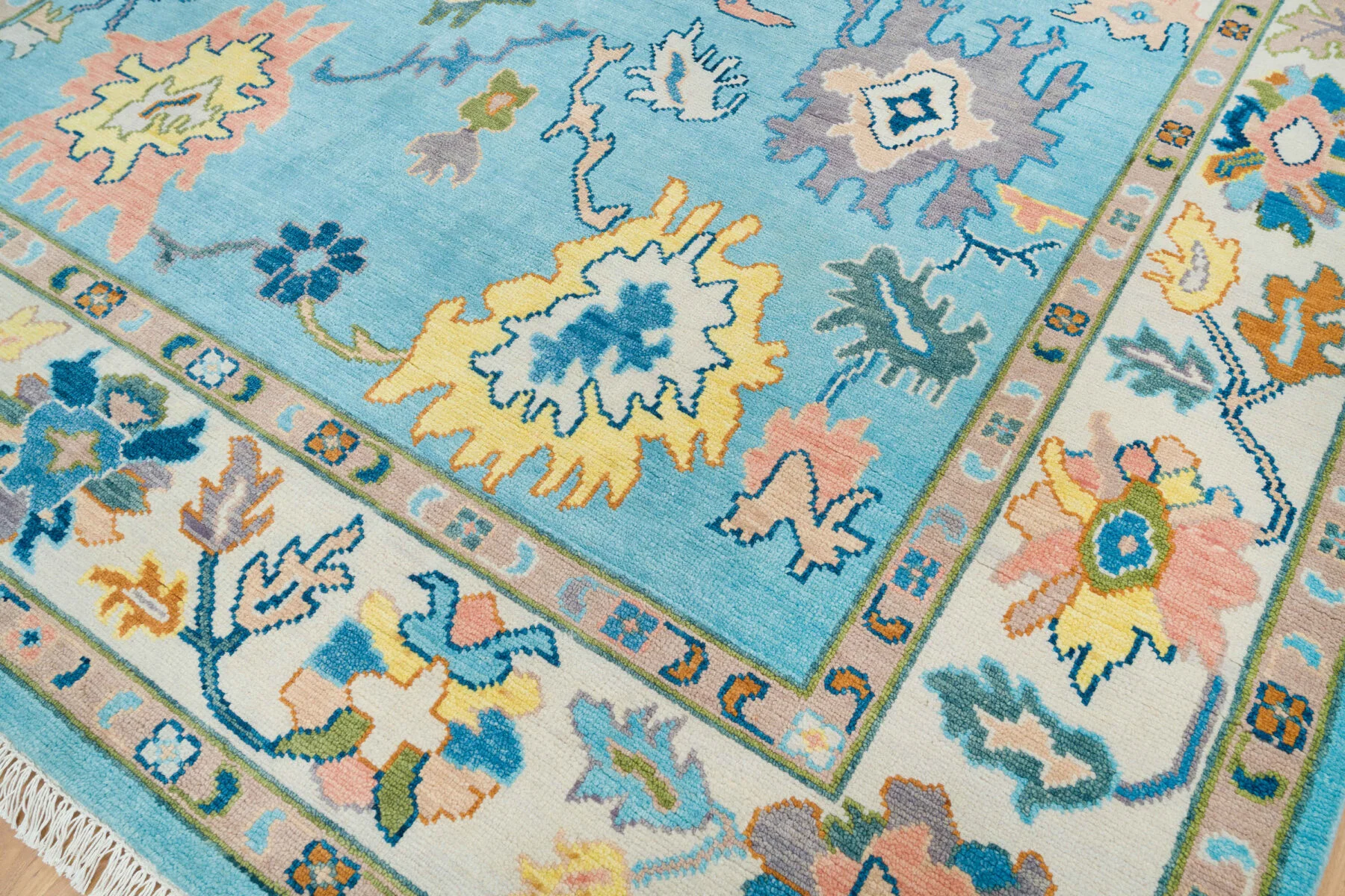 Blue & Blush Hand-Knotted Oushak Rug – Palmette & Rosette (3450)