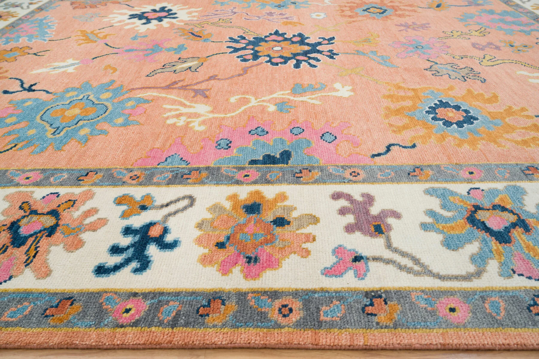 Orange Hand-Knotted Oushak Rug – Rosette & Palmette