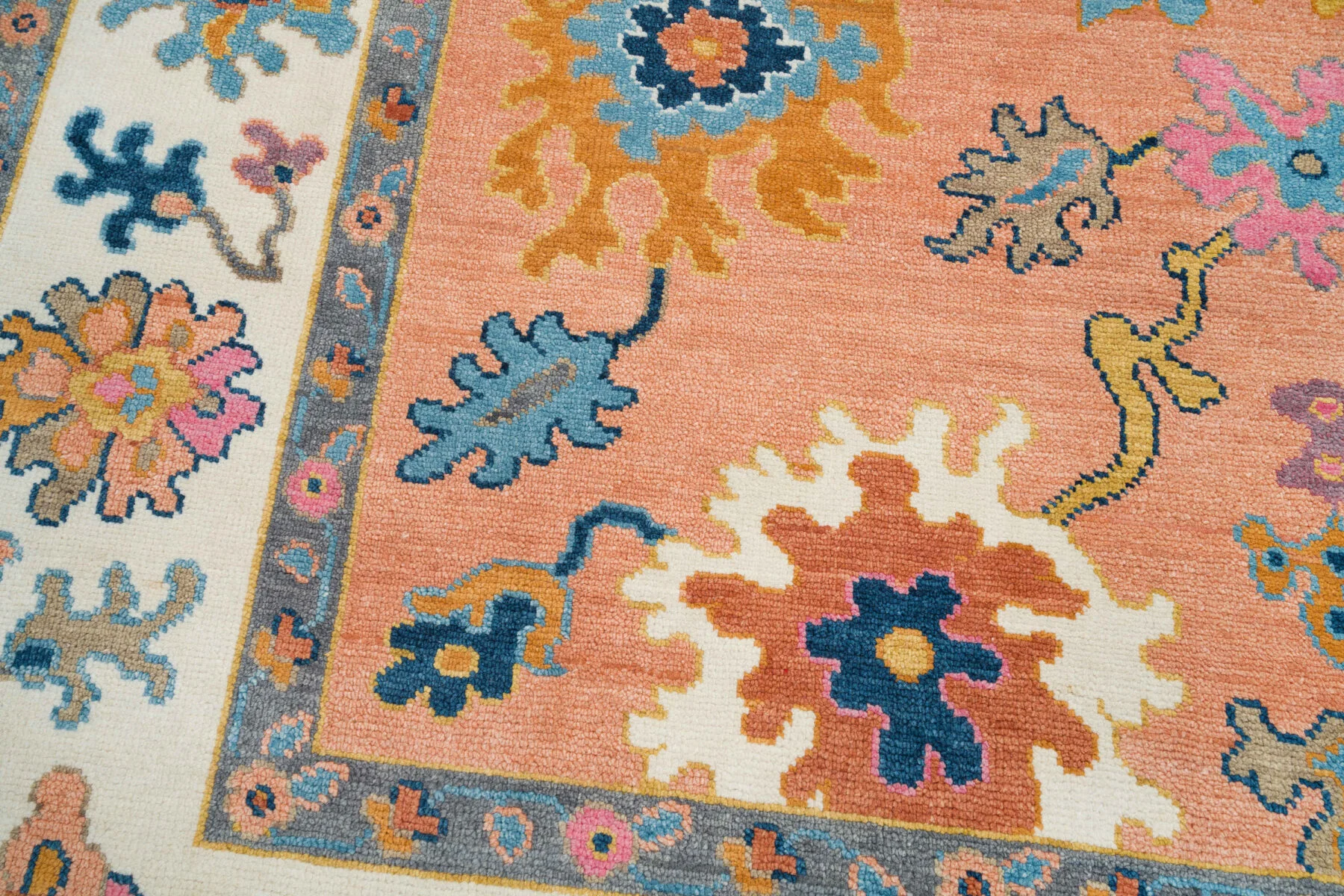 Orange Hand-Knotted Oushak Rug – Rosette & Palmette