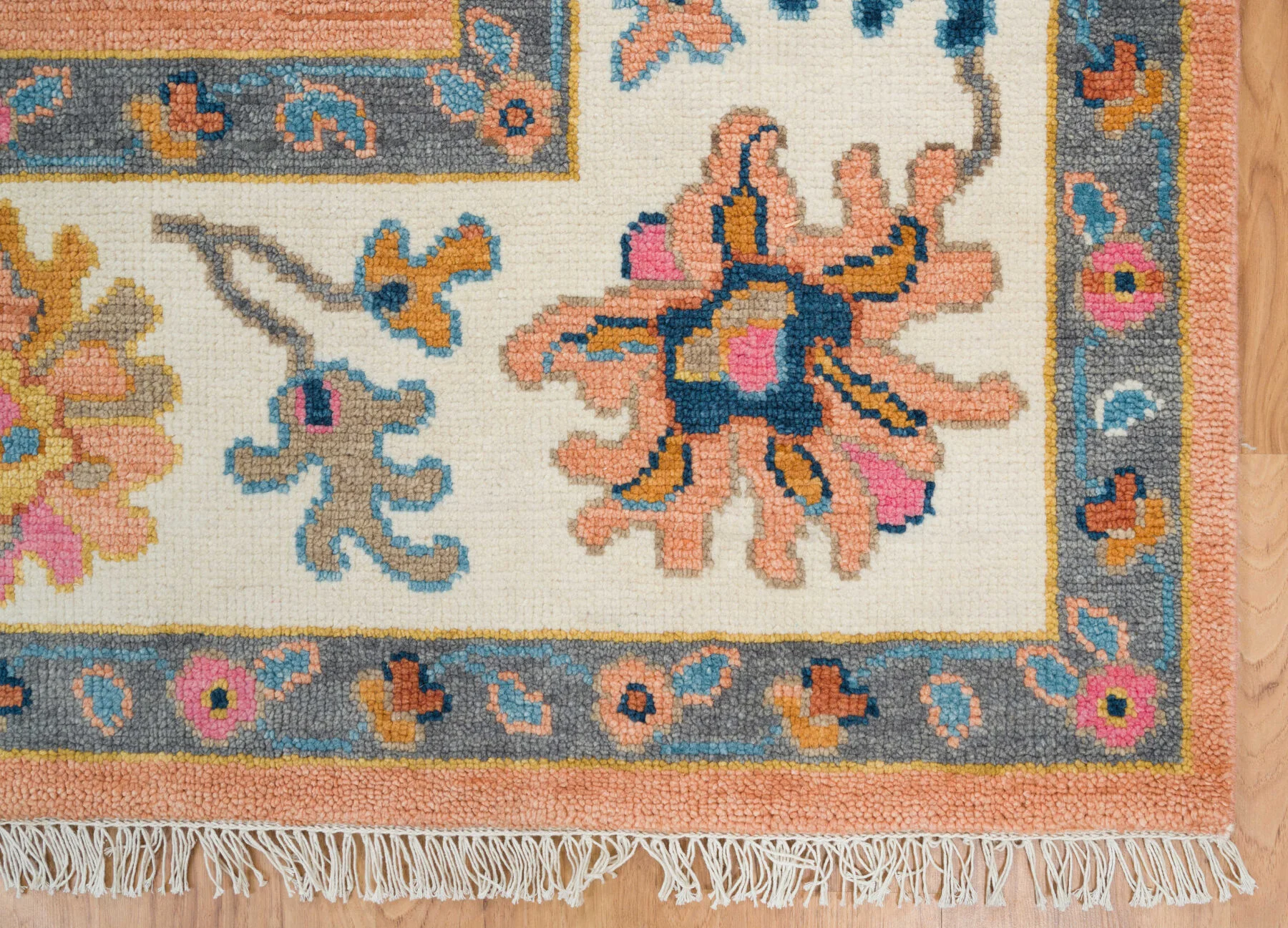 Orange Hand-Knotted Oushak Rug – Rosette & Palmette