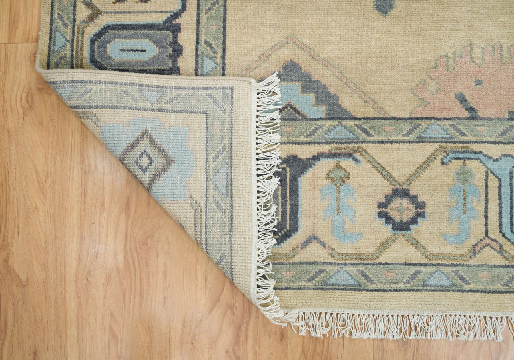 Sand Hand-Knotted Oushak Rug – Palmette & Angular-Vine