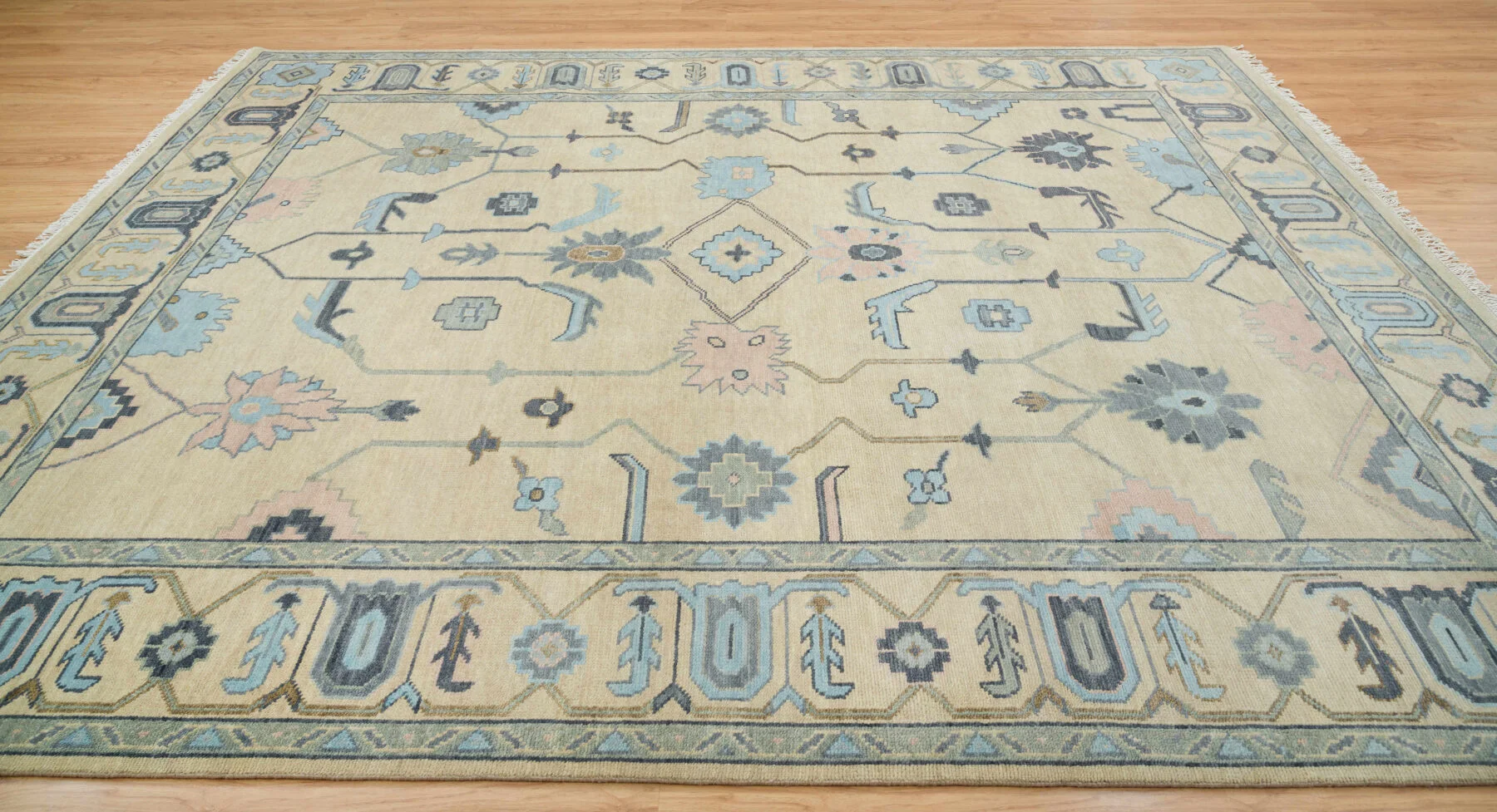 Sand Hand-Knotted Oushak Rug – Palmette & Angular-Vine