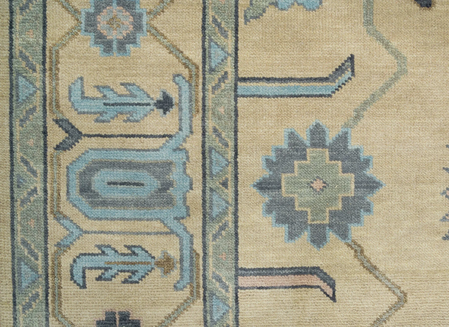Sand Hand-Knotted Oushak Rug – Palmette & Angular-Vine