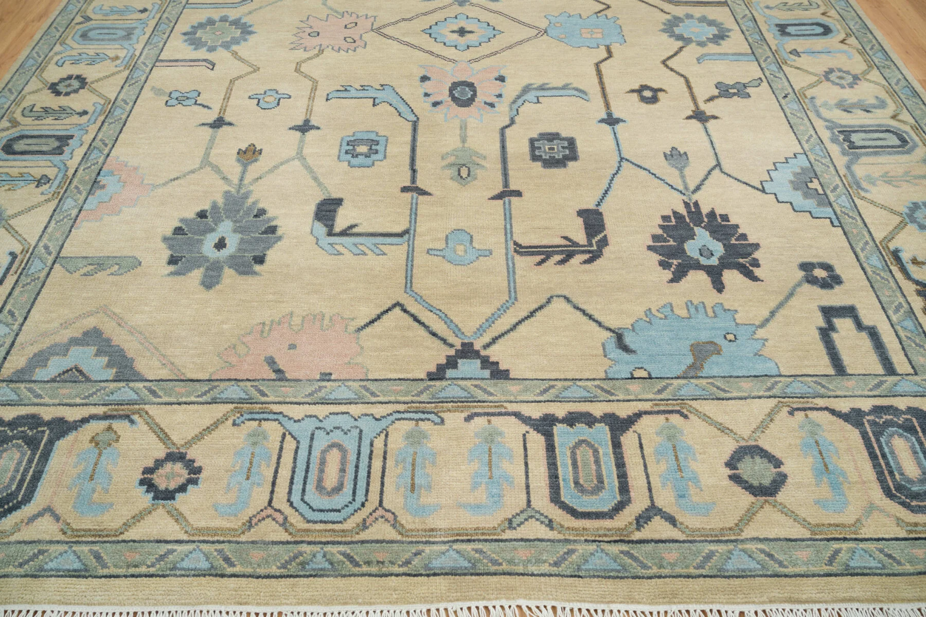Sand Hand-Knotted Oushak Rug – Palmette & Angular-Vine