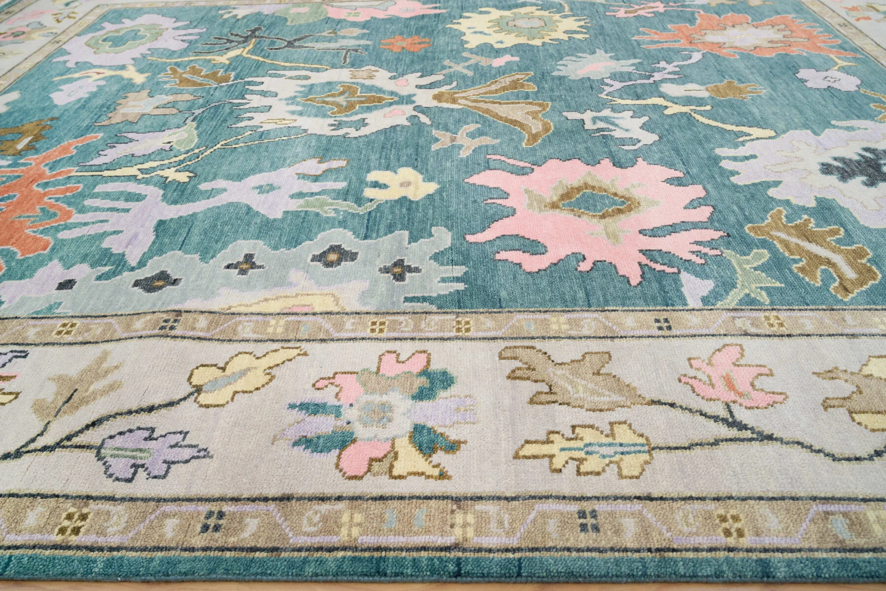 Teal & Blush Hand-Knotted Oushak Rug – Palmette & Rosette (3458)