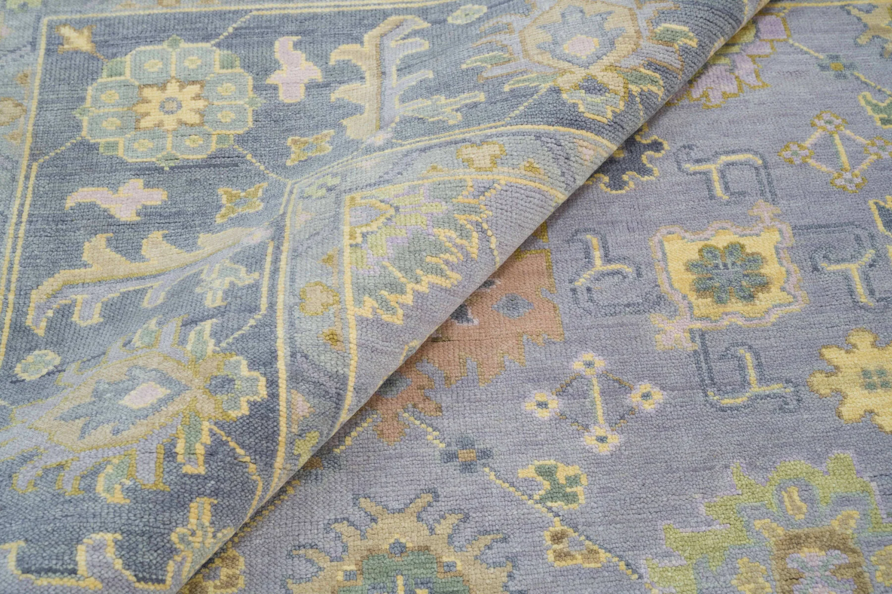 Lavender Hand-Knotted Oushak Rug – Rosette & Palmette