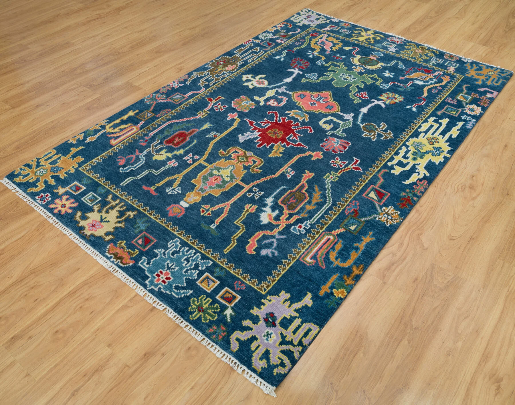 Navy & Green Hand-Knotted Oushak Rug – Palmette & Rosette