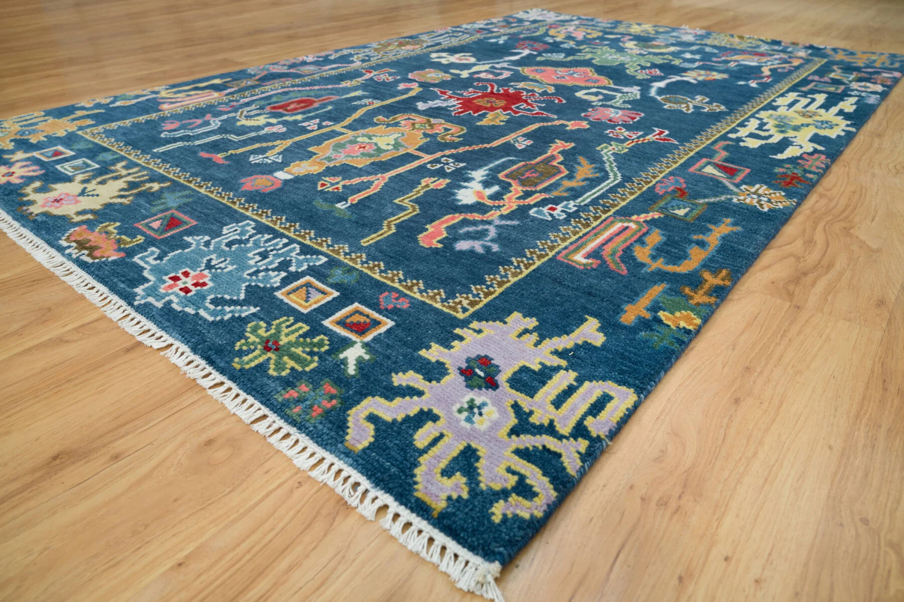 Navy & Green Hand-Knotted Oushak Rug – Palmette & Rosette