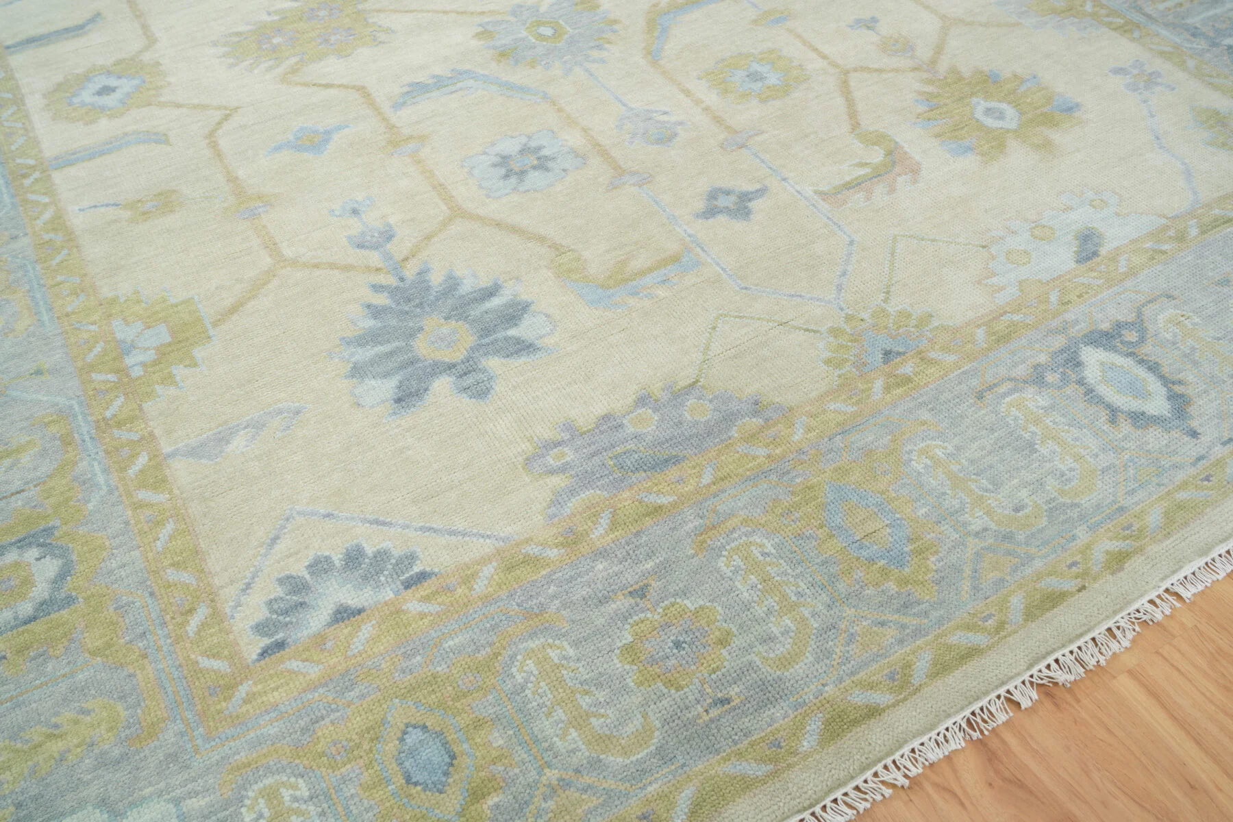 Sand & Blue Hand-Knotted Oushak Rug – Palmette & Rosette