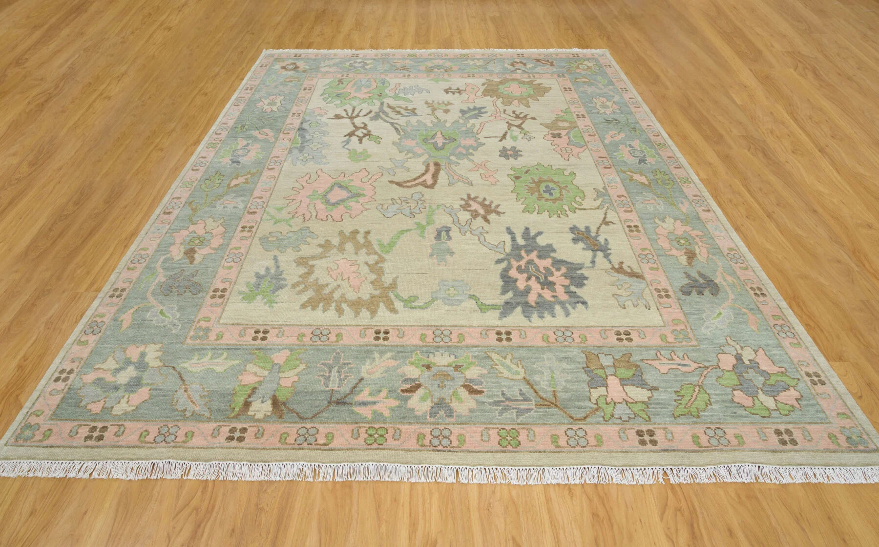 Sand & Green Hand-Knotted Oushak Rug – Palmette & Rosette