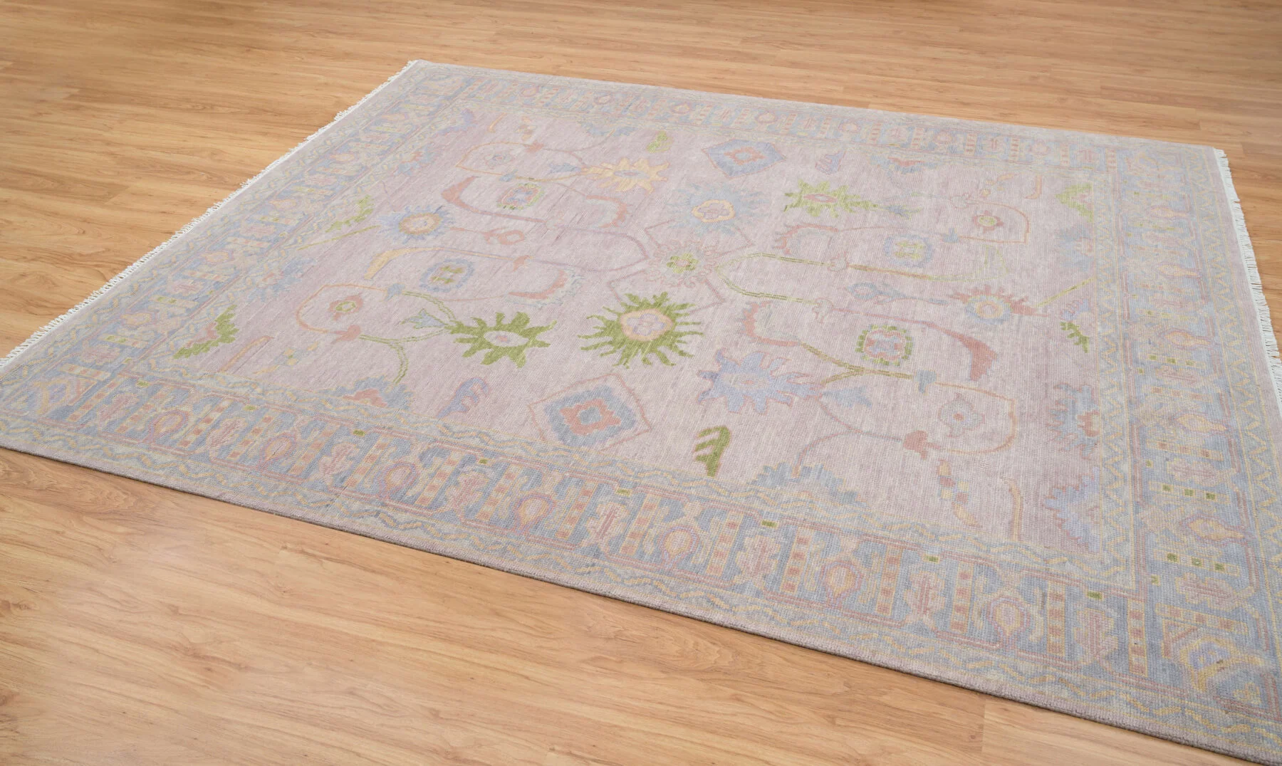 Mauve Hand-Knotted Oushak Rug – Palmette & Vine