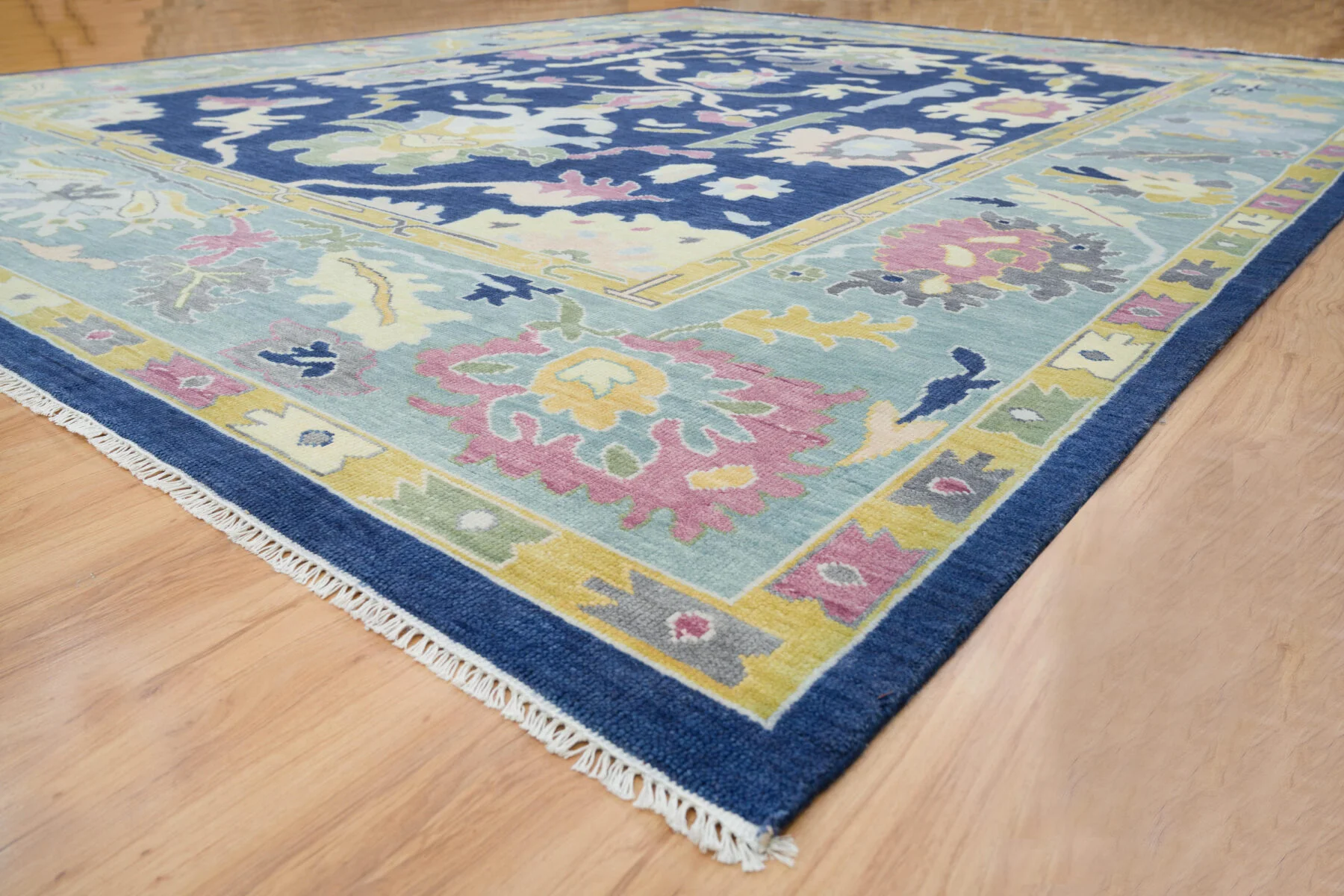 Navy & Blue Hand-Knotted Oushak Rug – Palmette & Rosette