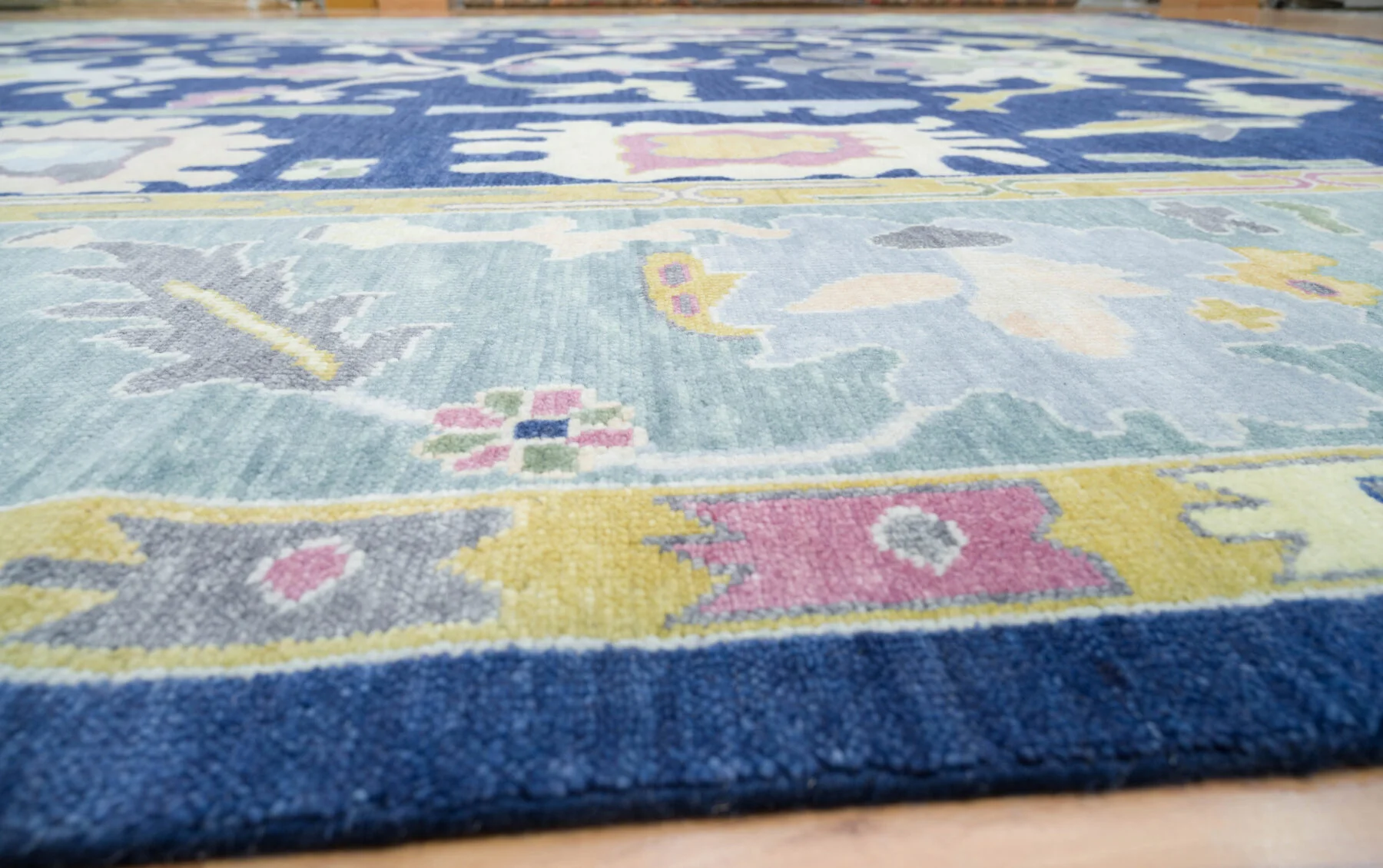 Navy & Blue Hand-Knotted Oushak Rug – Palmette & Rosette