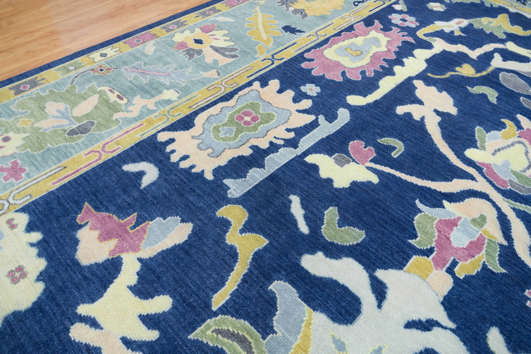 Navy & Blue Hand-Knotted Oushak Rug – Palmette & Rosette