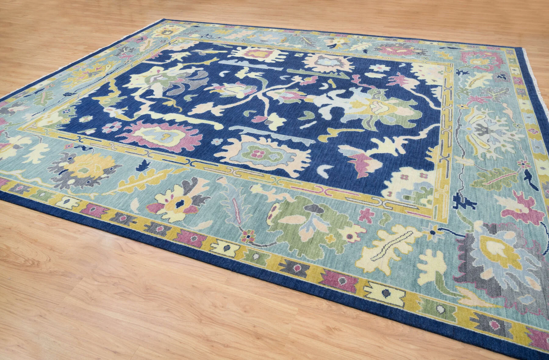Navy & Blue Hand-Knotted Oushak Rug – Palmette & Rosette