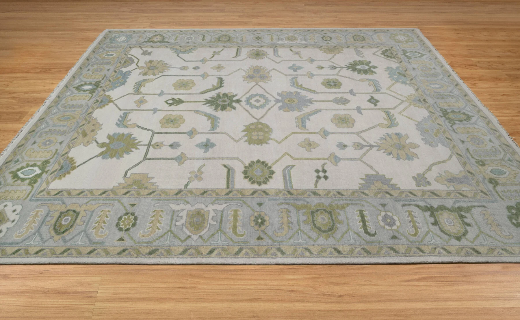 Cream & Blue Hand-Knotted Oushak Rug – Palmette & Vine