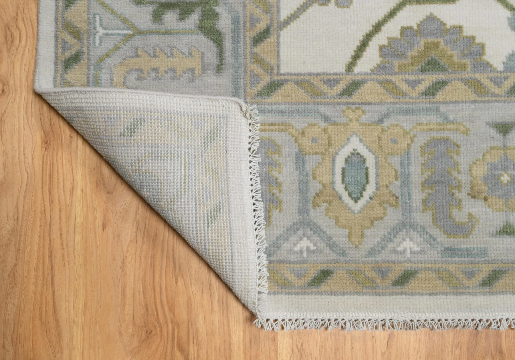 Cream & Blue Hand-Knotted Oushak Rug – Palmette & Vine