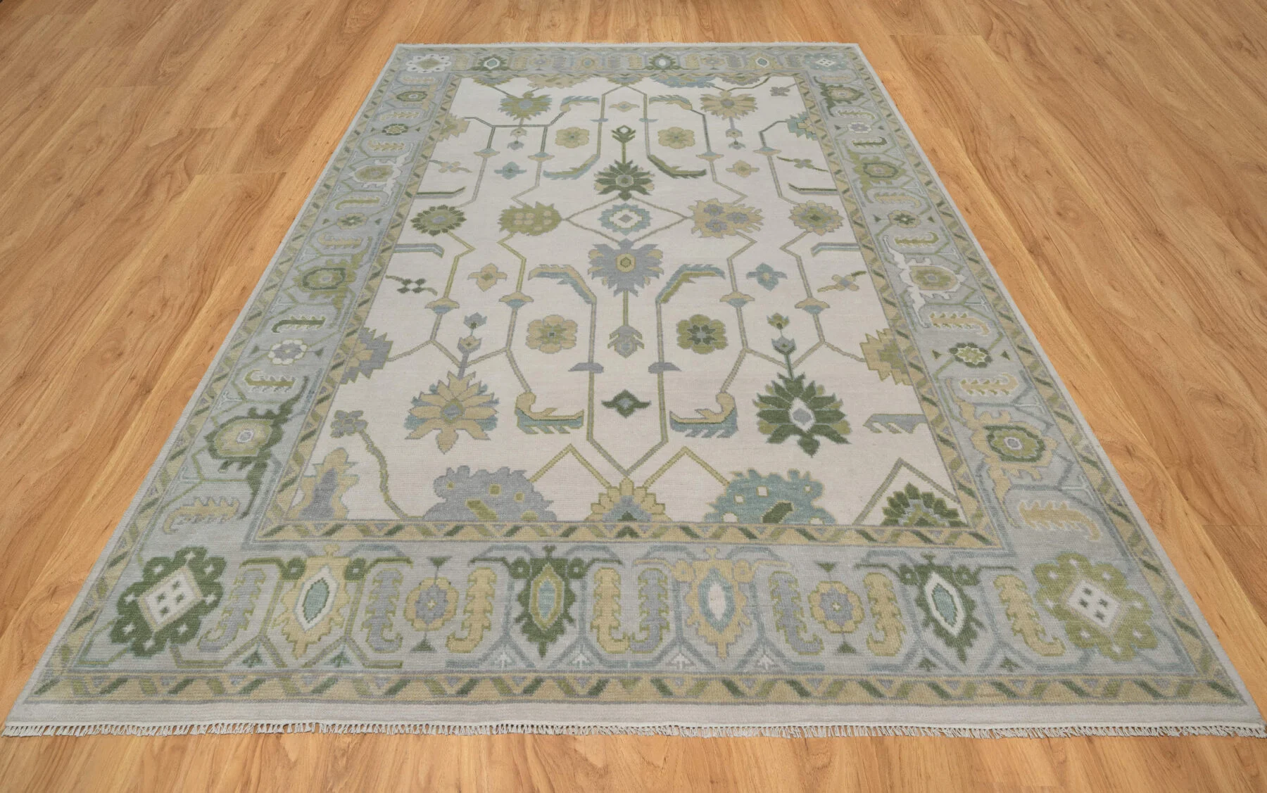 Cream & Blue Hand-Knotted Oushak Rug – Palmette & Vine