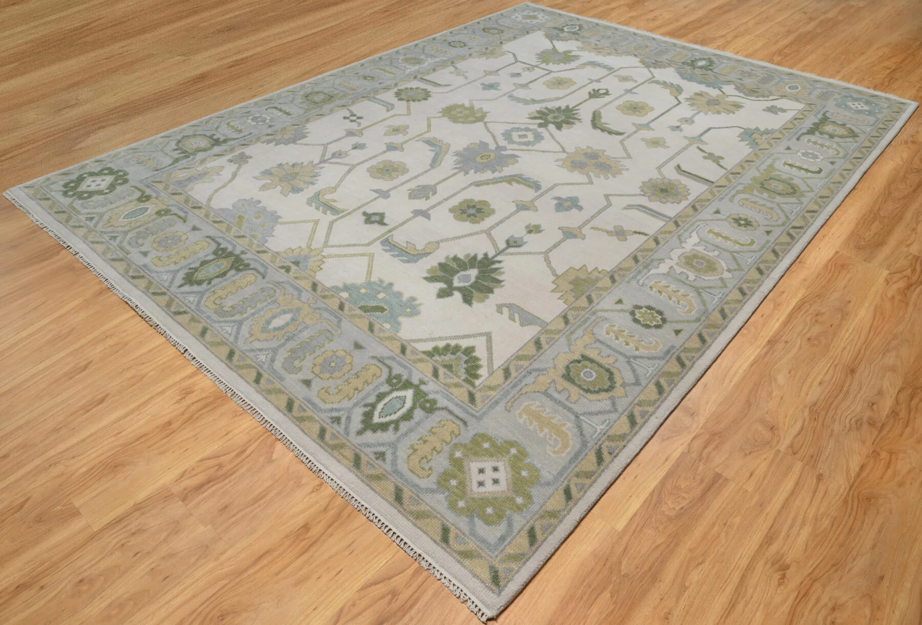 Cream & Blue Hand-Knotted Oushak Rug – Palmette & Vine