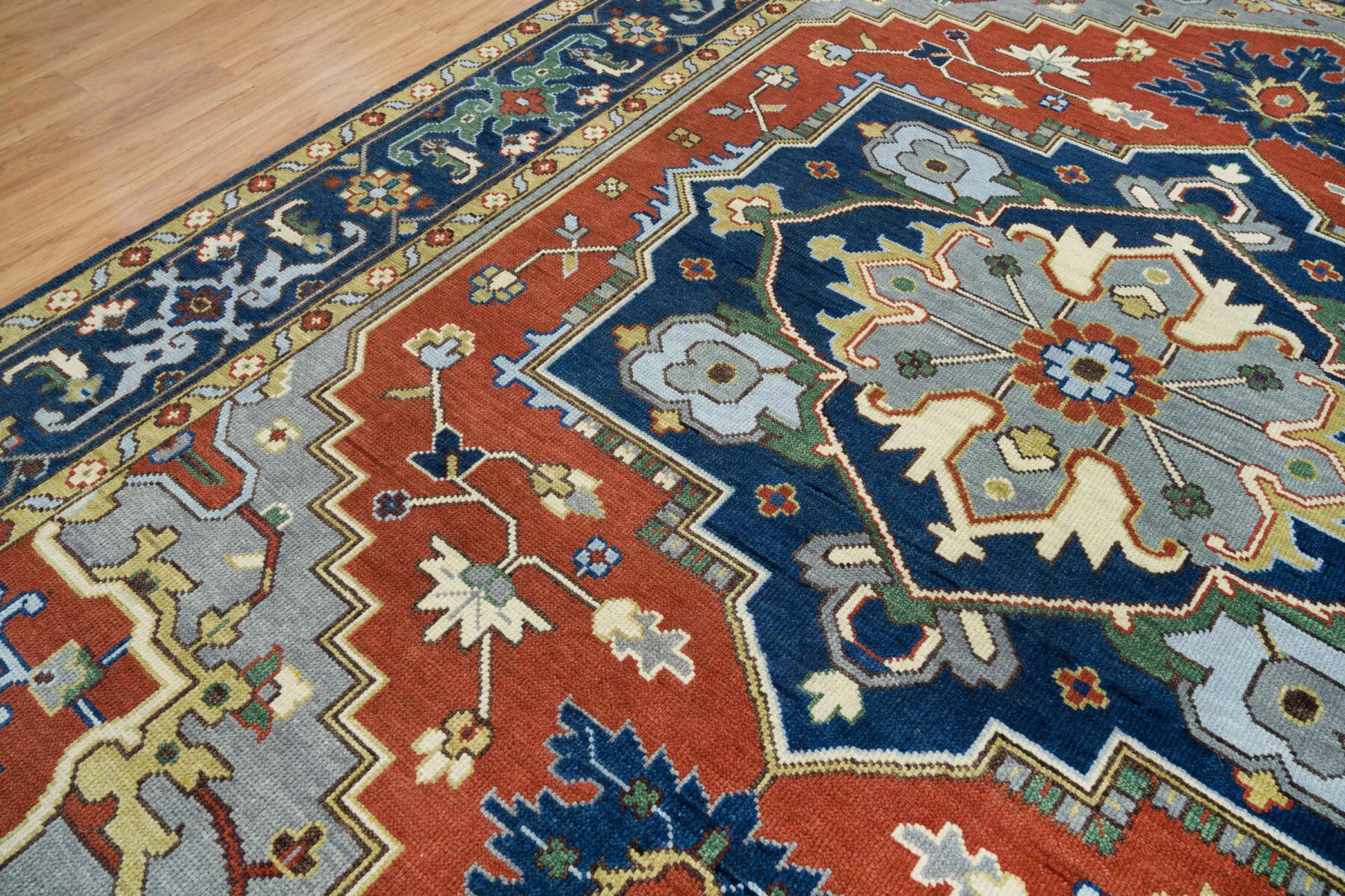 Rust Hand-Knotted Medallion Rug – Medallion & Palmette