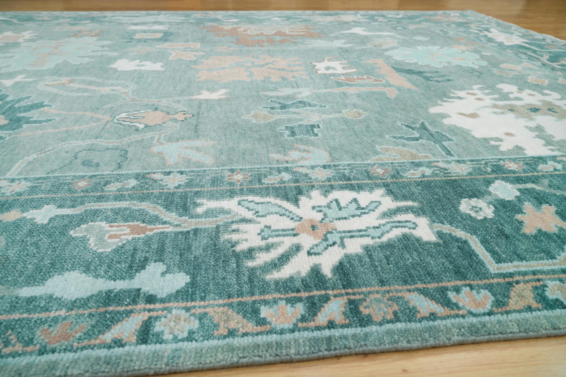 Teal Hand-Knotted Oushak Rug – Palmette & Vine