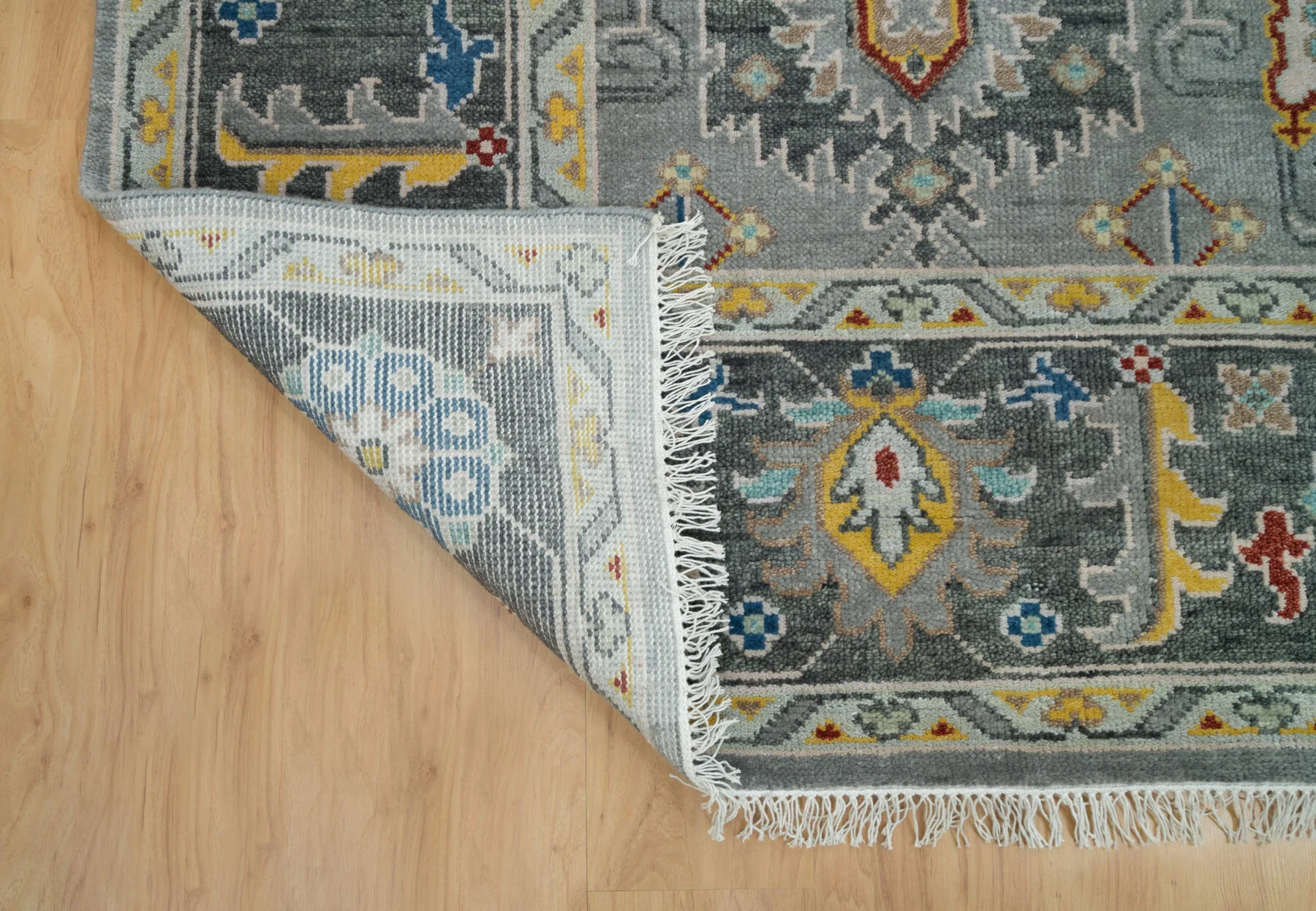 Grey & Charcoal Hand-Knotted Oushak Rug – Palmette & Rosette (3690)