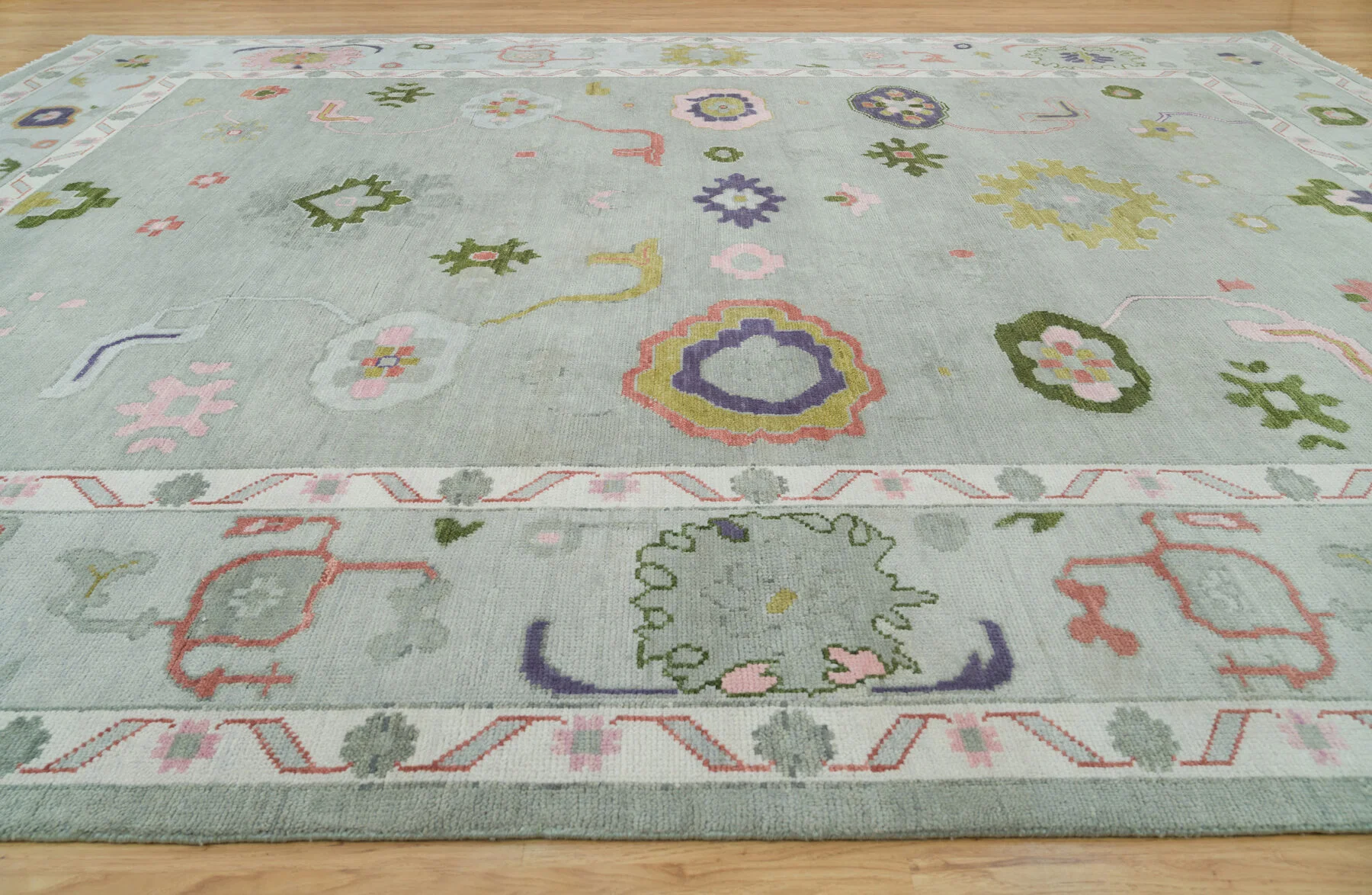 Sage Hand-Knotted Floral Rug – Rosette & Palmette