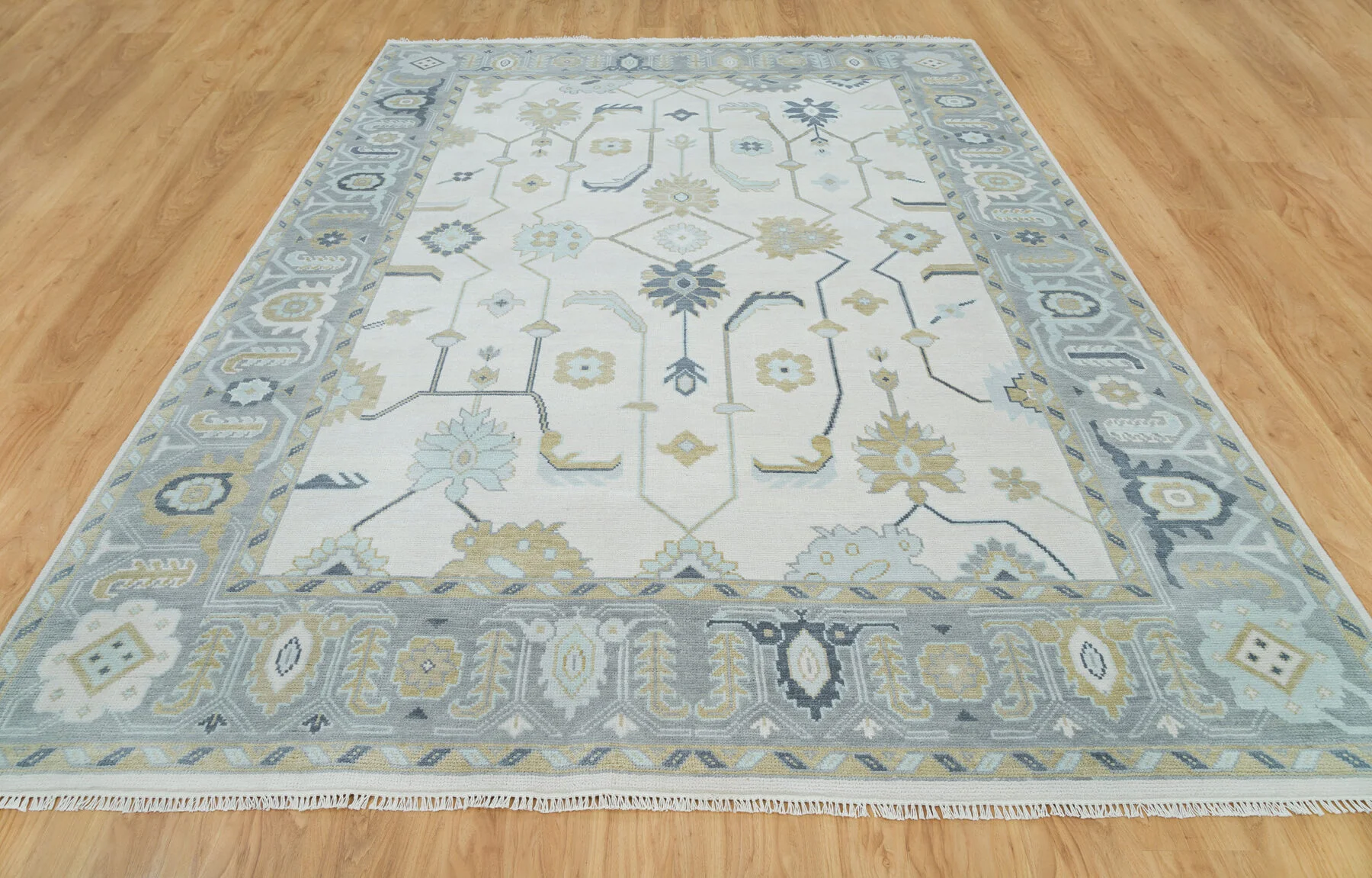 Ivory Hand-Knotted Floral-Geometric Rug – Palmette & Rosette