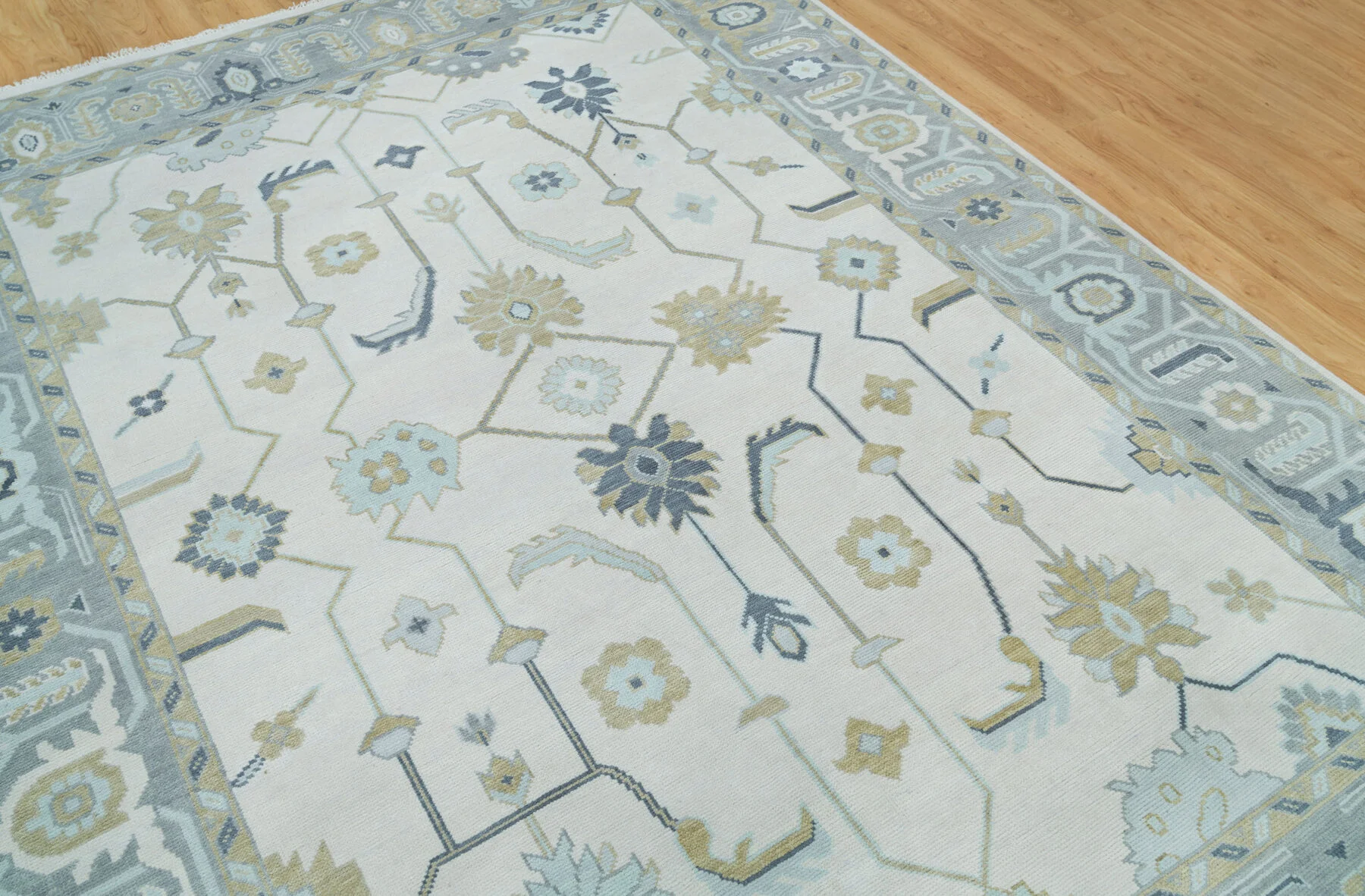 Ivory Hand-Knotted Floral-Geometric Rug – Palmette & Rosette