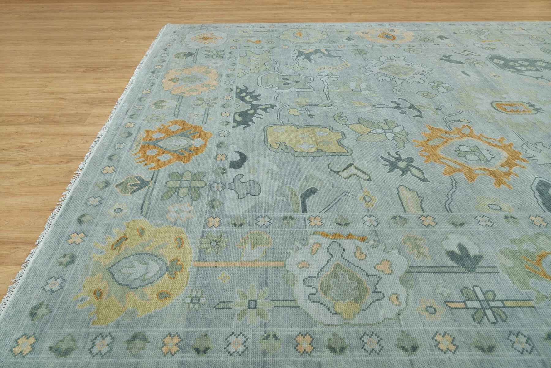 Sage & Green Hand-Knotted Floral Rug – Palmette & Rosette