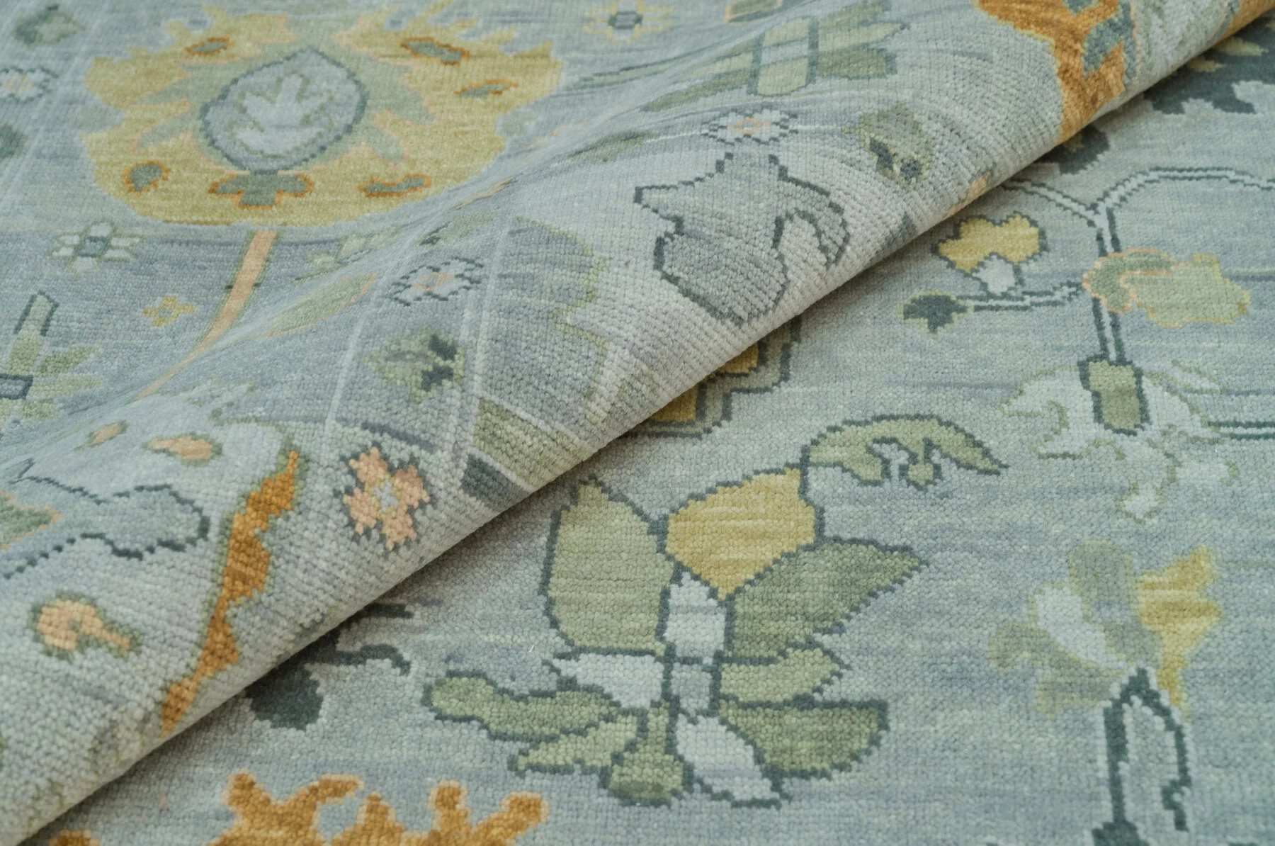 Sage & Green Hand-Knotted Floral Rug – Palmette & Rosette