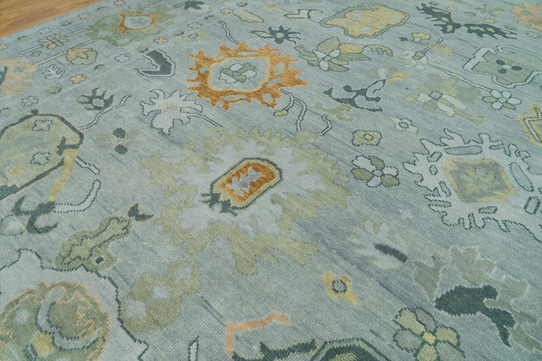 Sage & Green Hand-Knotted Floral Rug – Palmette & Rosette