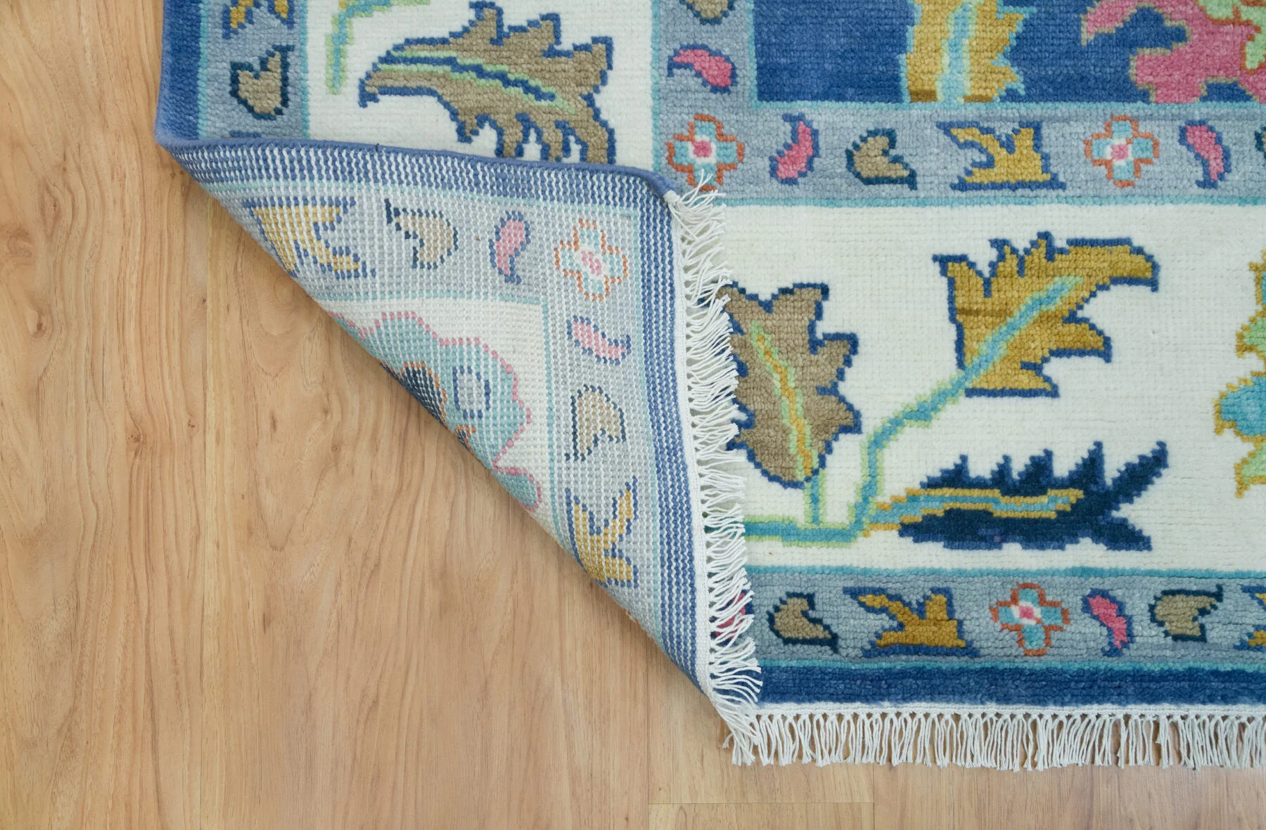 Blue & Coral Hand-Knotted Floral Rug – Palmette & Rosette (3712)