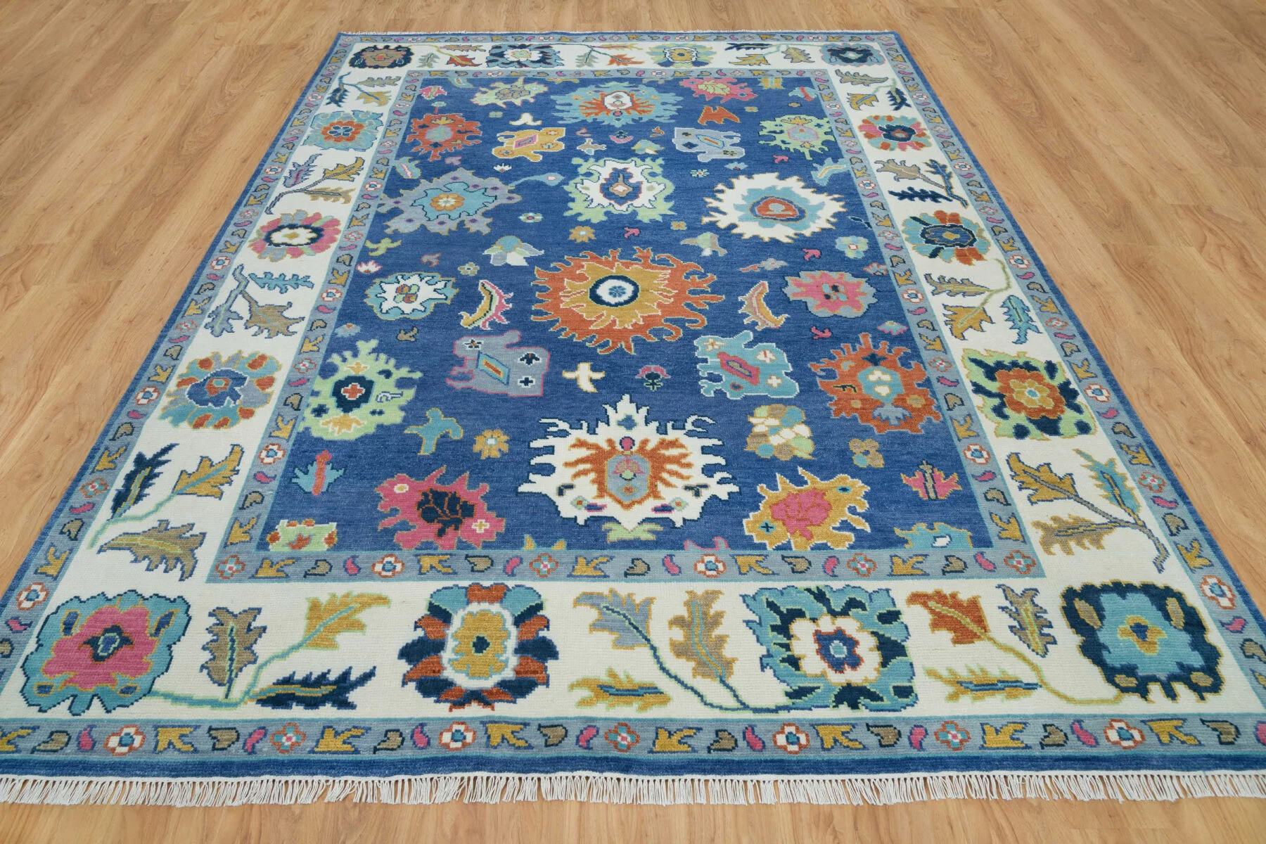 Blue & Coral Hand-Knotted Floral Rug – Palmette & Rosette (3712)