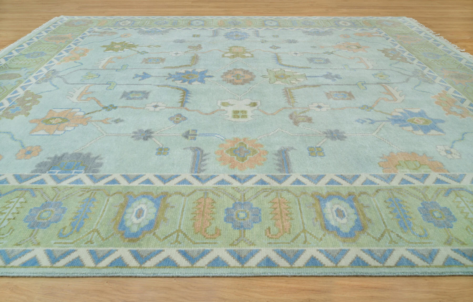 Sage & Blue Hand-Knotted Floral Rug – Palmette & Rosette (3730)