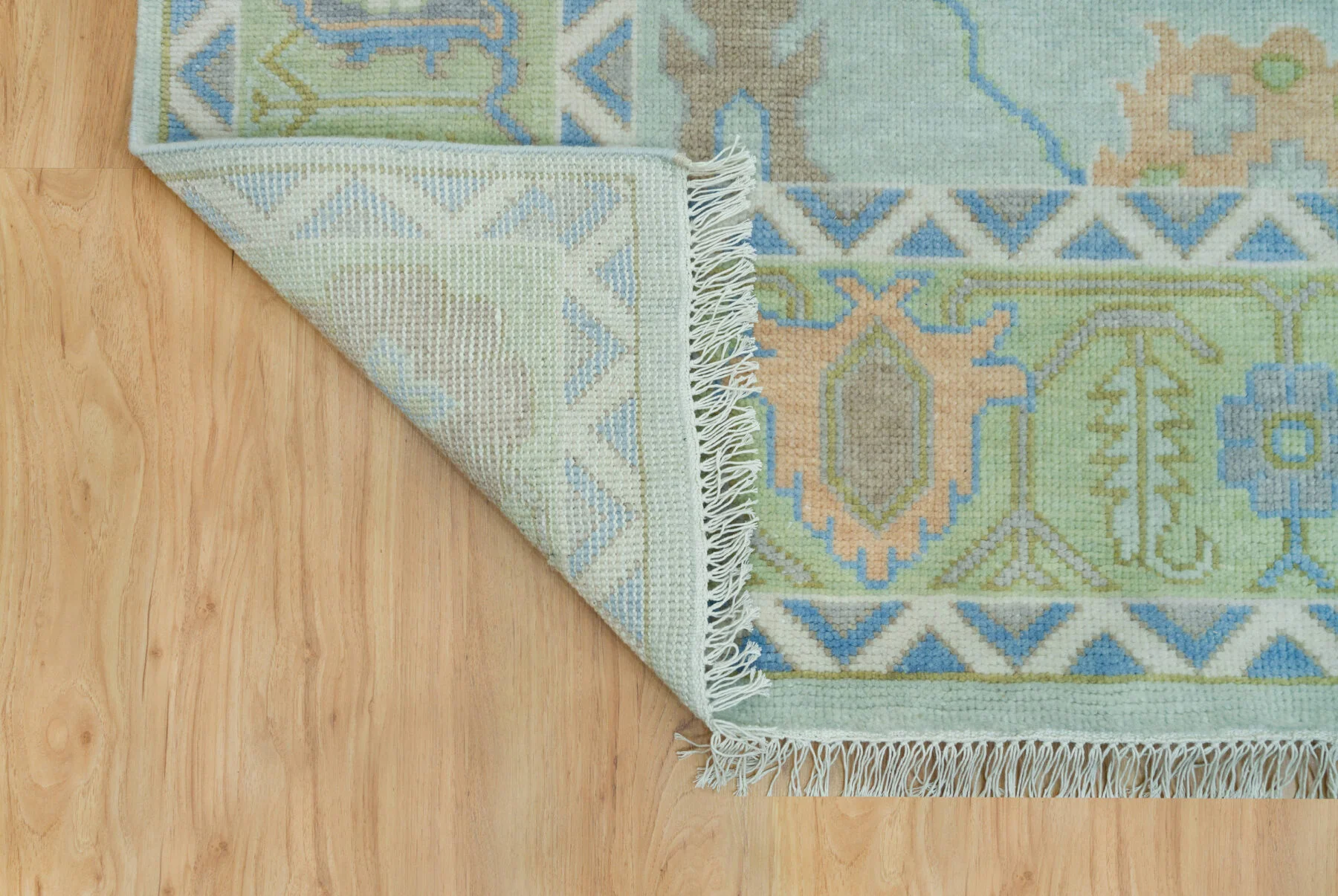 Sage & Blue Hand-Knotted Floral Rug – Palmette & Rosette (3730)