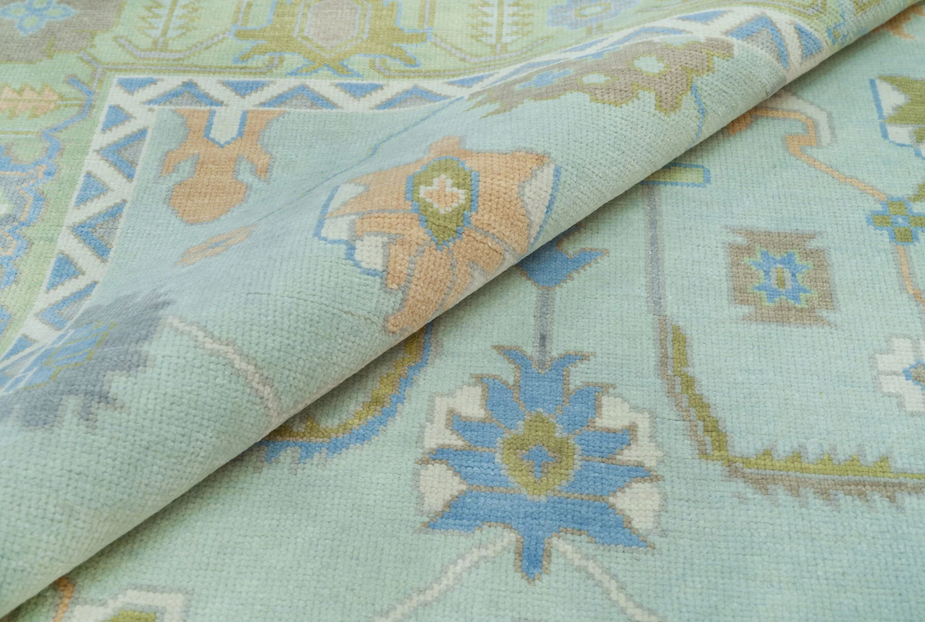 Sage & Blue Hand-Knotted Floral Rug – Palmette & Rosette (3730)