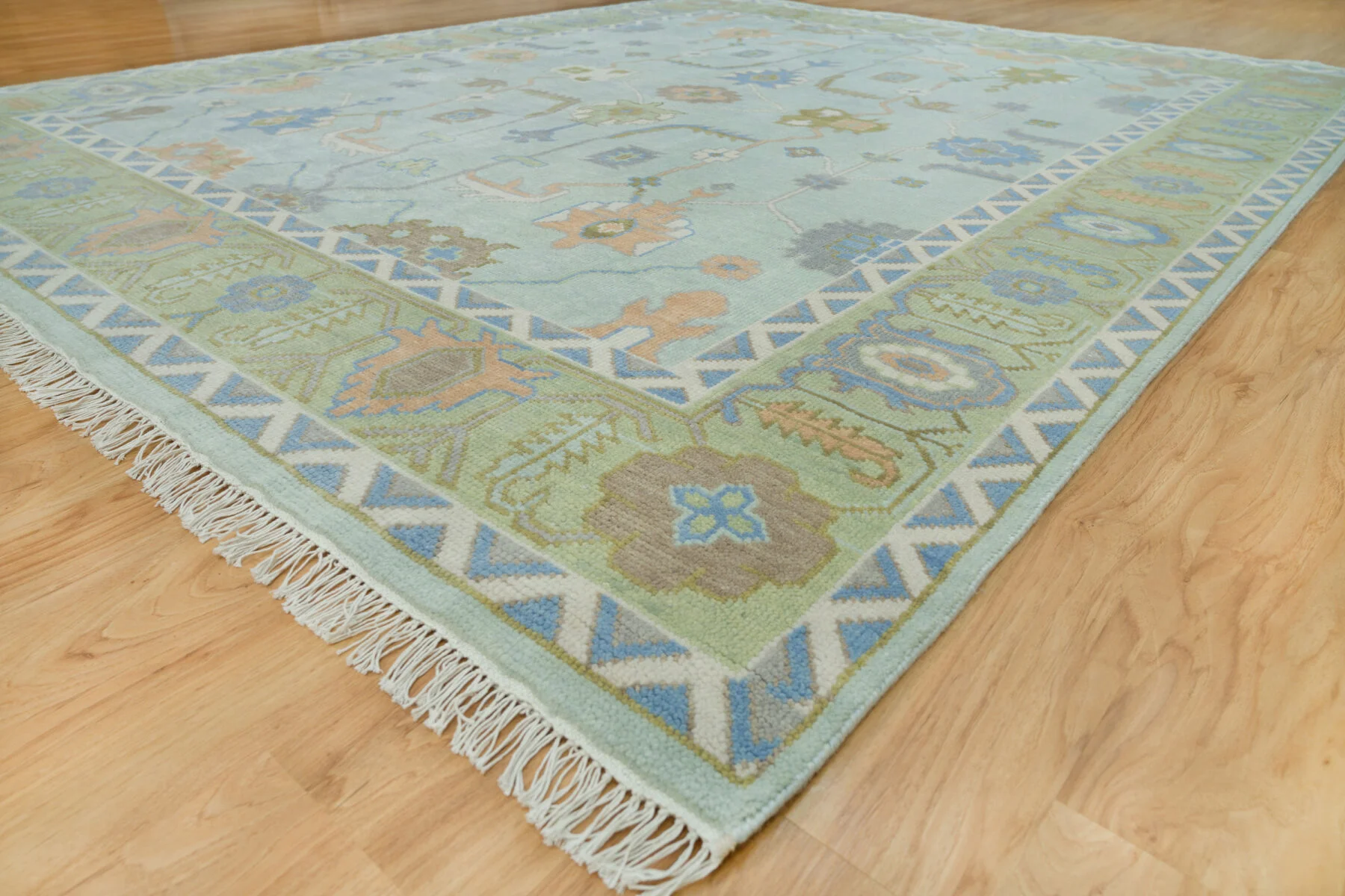 Sage & Blue Hand-Knotted Floral Rug – Palmette & Rosette (3730)