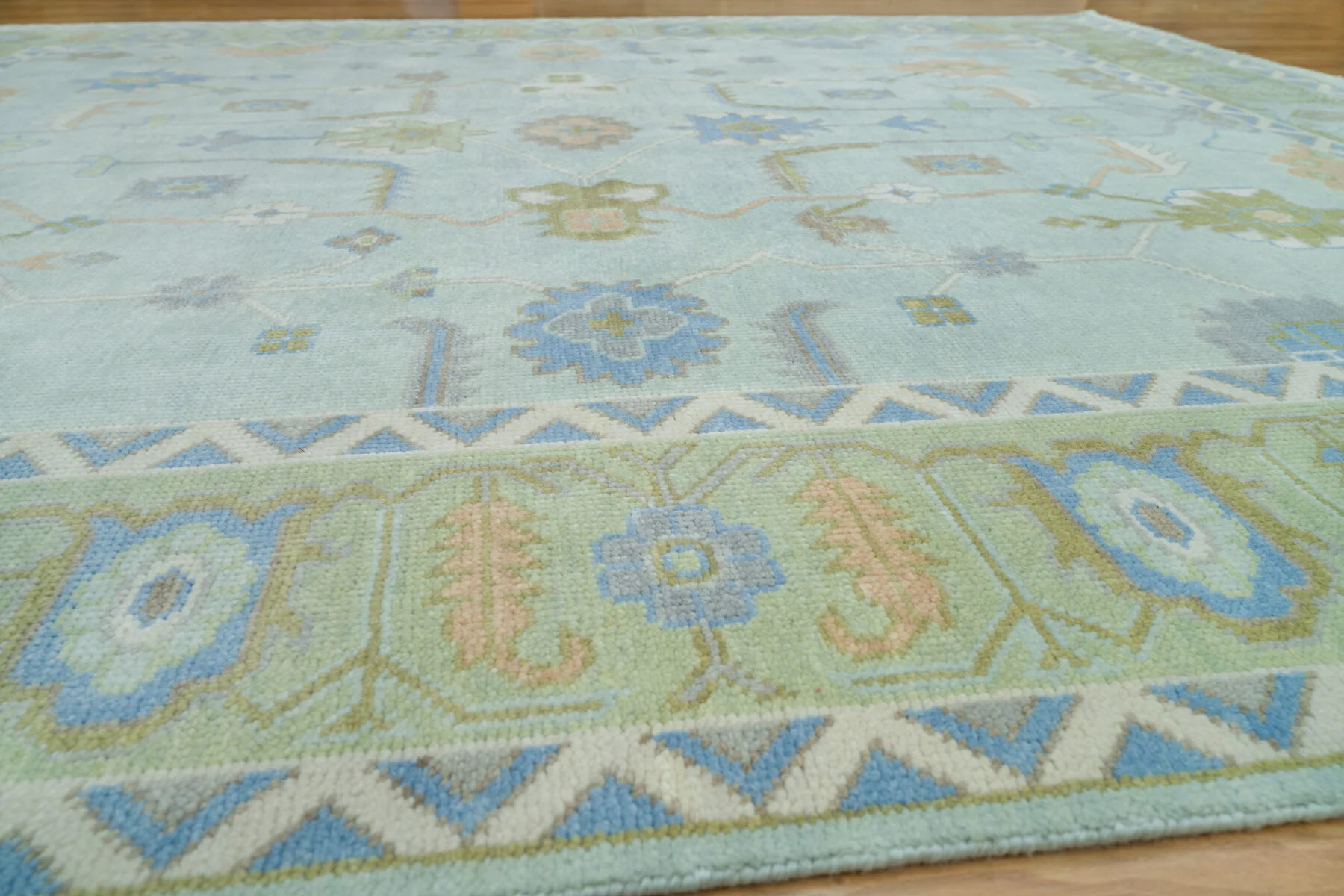 Sage & Blue Hand-Knotted Floral Rug – Palmette & Rosette (3730)