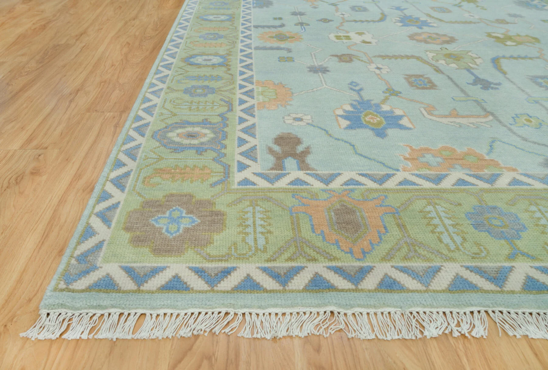Sage & Blue Hand-Knotted Floral Rug – Palmette & Rosette (3730)